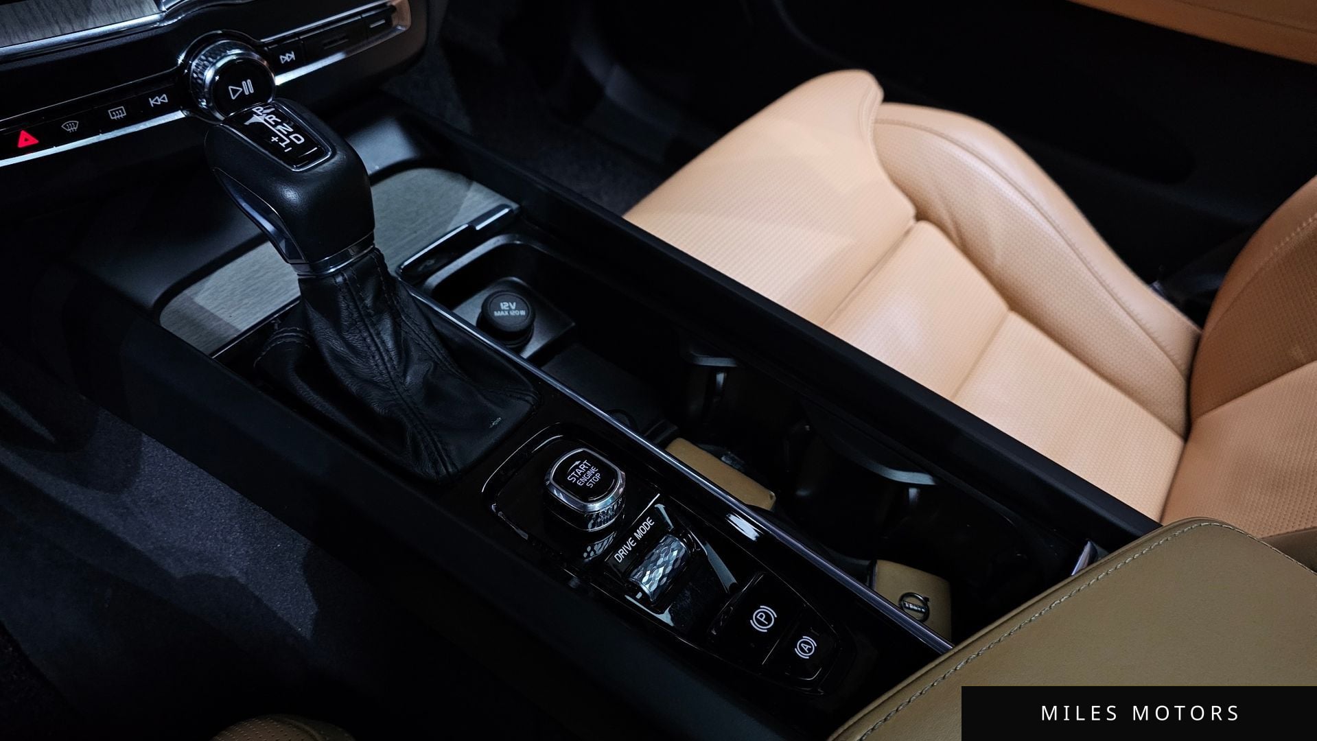 Volvo XC60 2020 — миниатюра 9