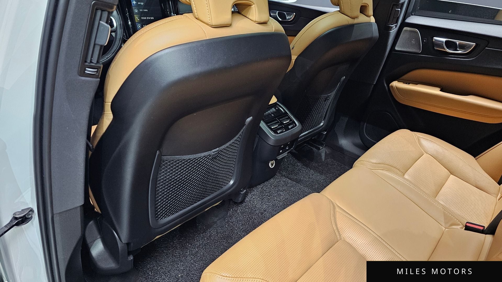 Volvo XC60 2020 — миниатюра 19