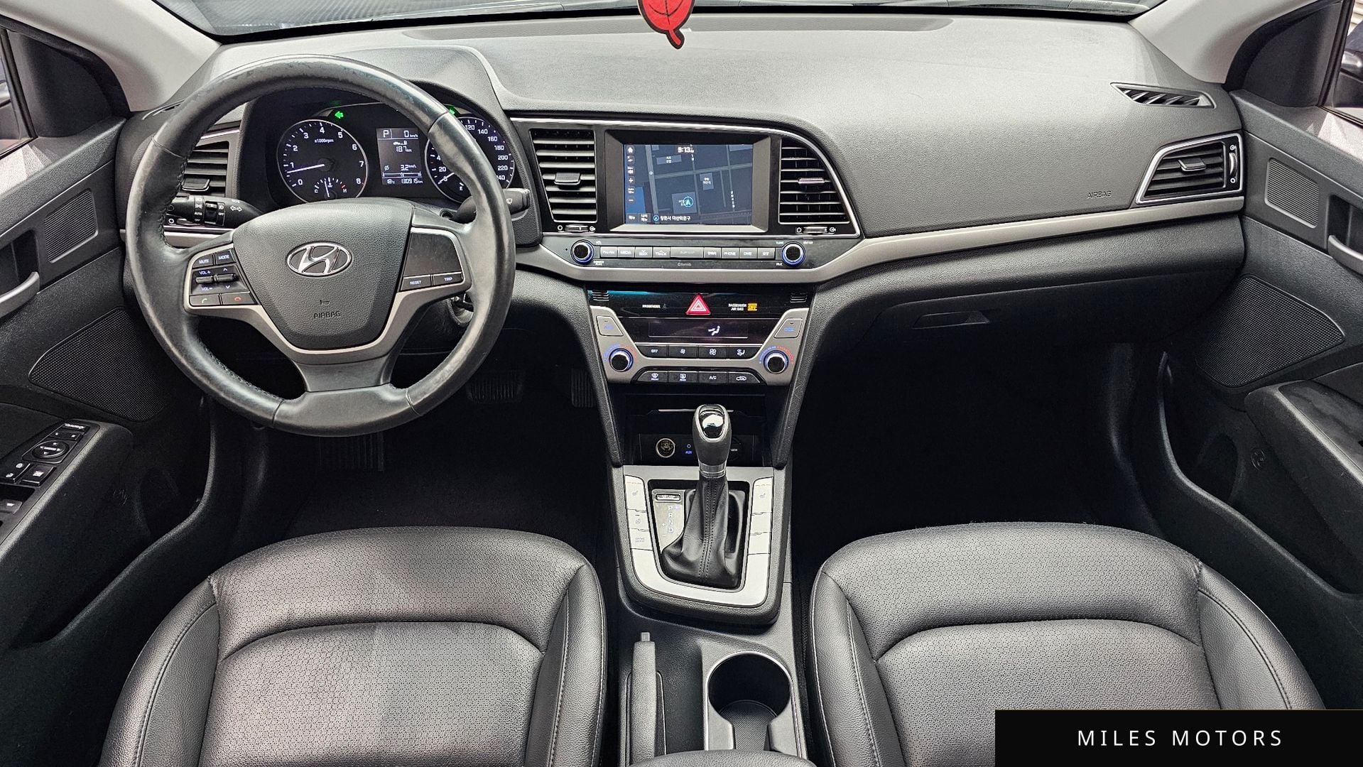 Hyundai AVANTE 2016 — миниатюра 10