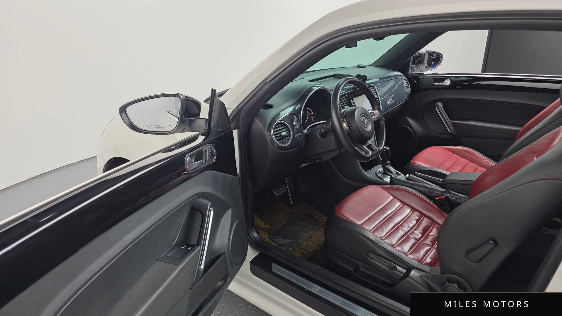 Volkswagen Beetle 2013 — миниатюра 12