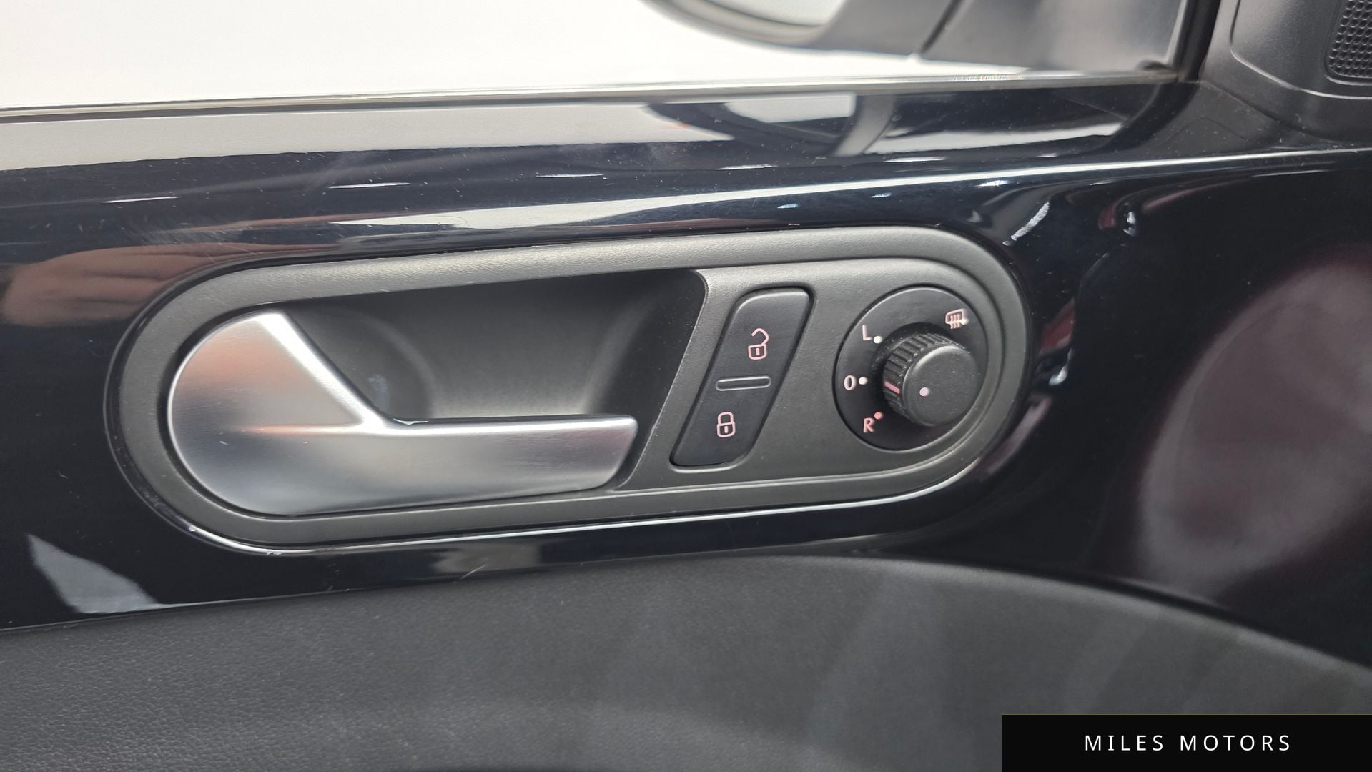 Volkswagen Beetle 2013 — миниатюра 13