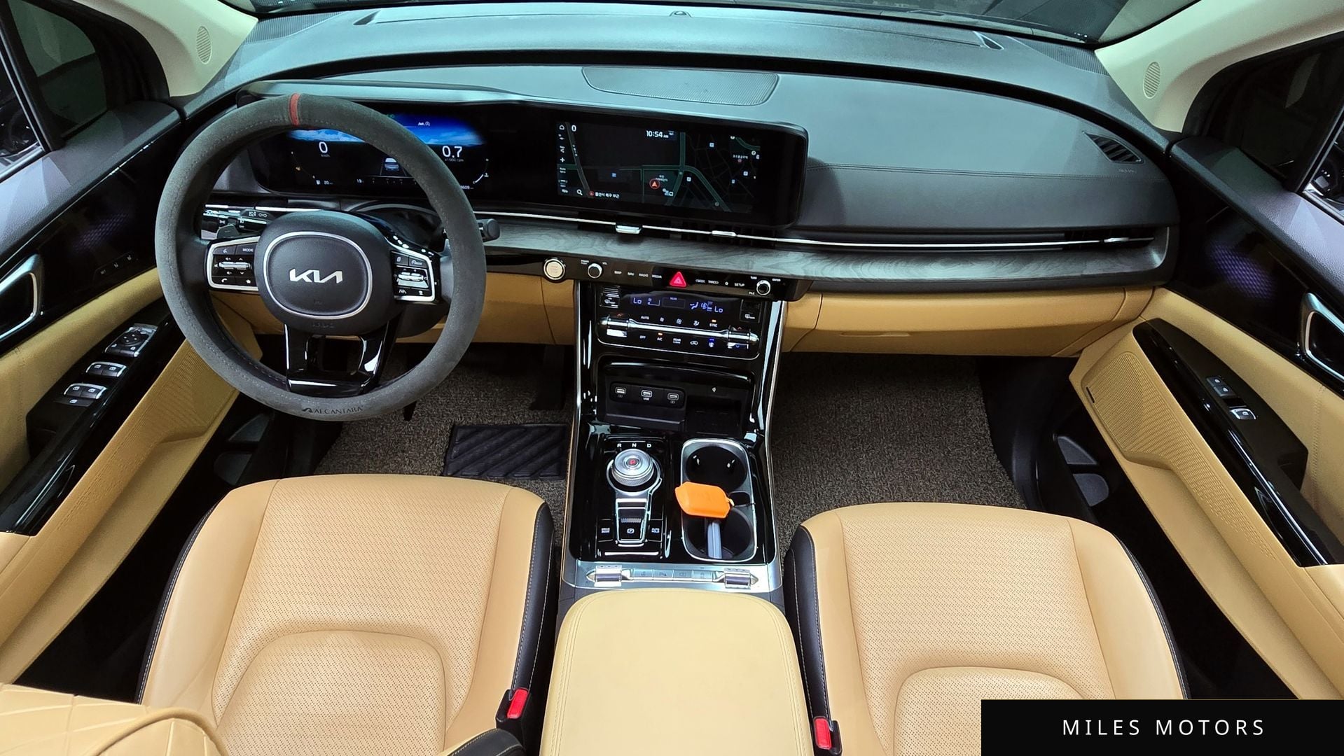 Kia Carnival 2023 — миниатюра 10