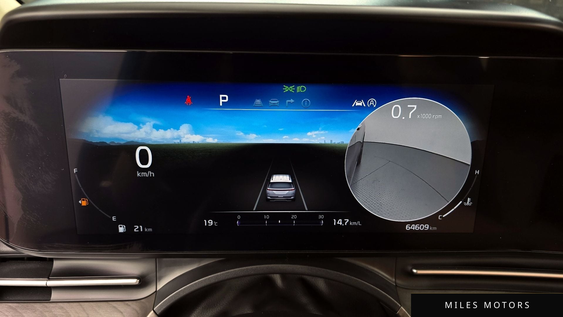 Kia Carnival 2023 — миниатюра 11