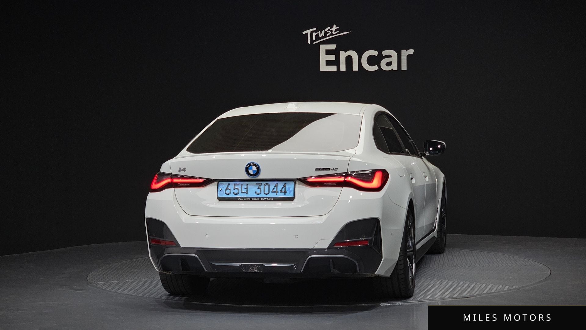 BMW i4 2024 — миниатюра 4