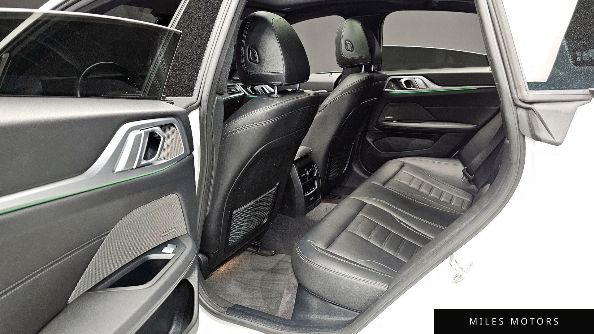 BMW i4 2024 — миниатюра 11