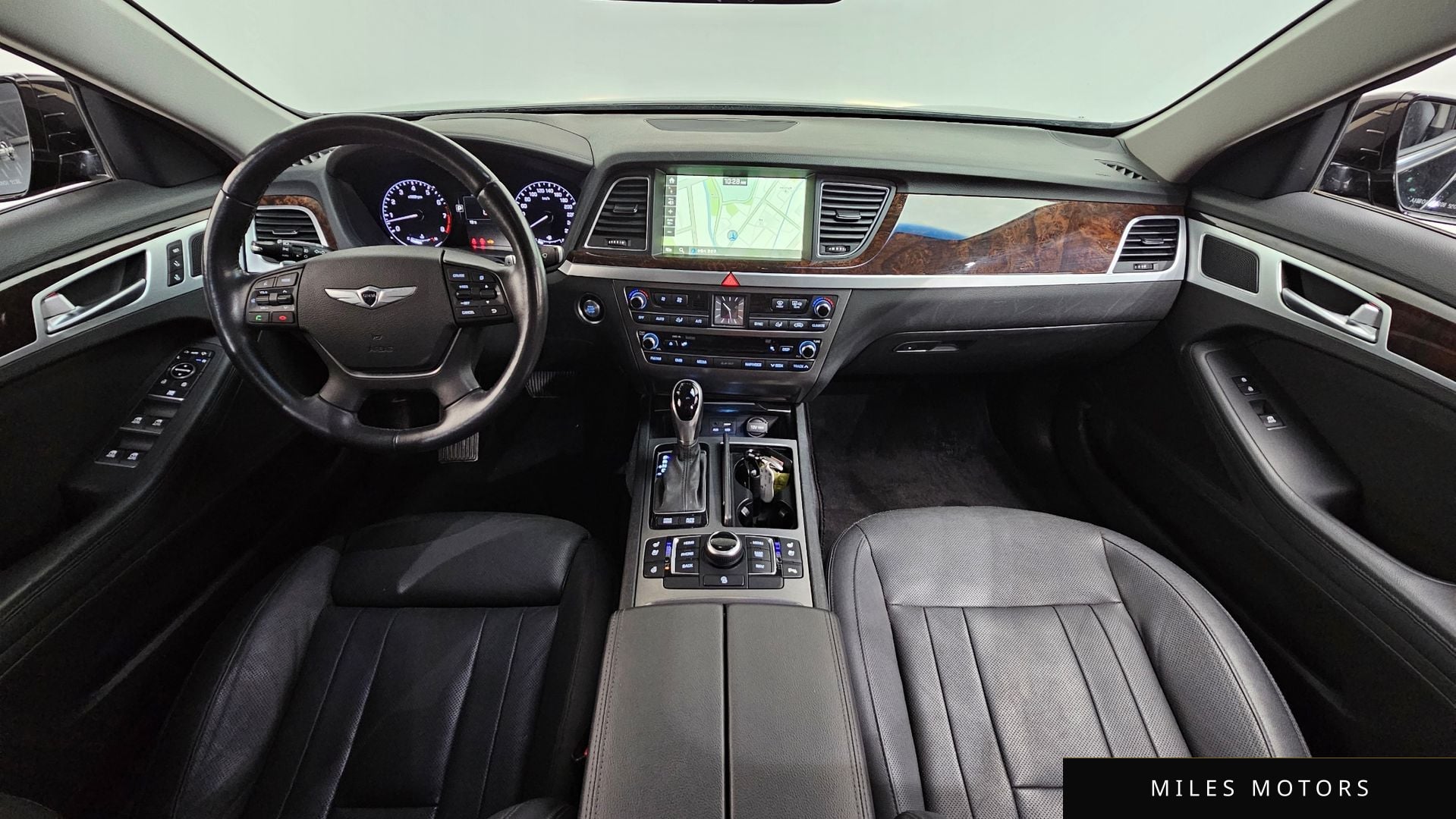 Hyundai Genesis 2015 — миниатюра 10