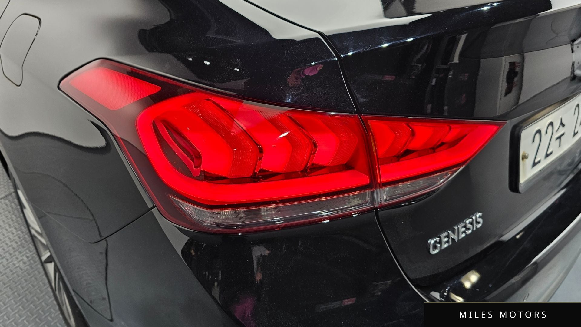 Hyundai Genesis 2015 — миниатюра 9