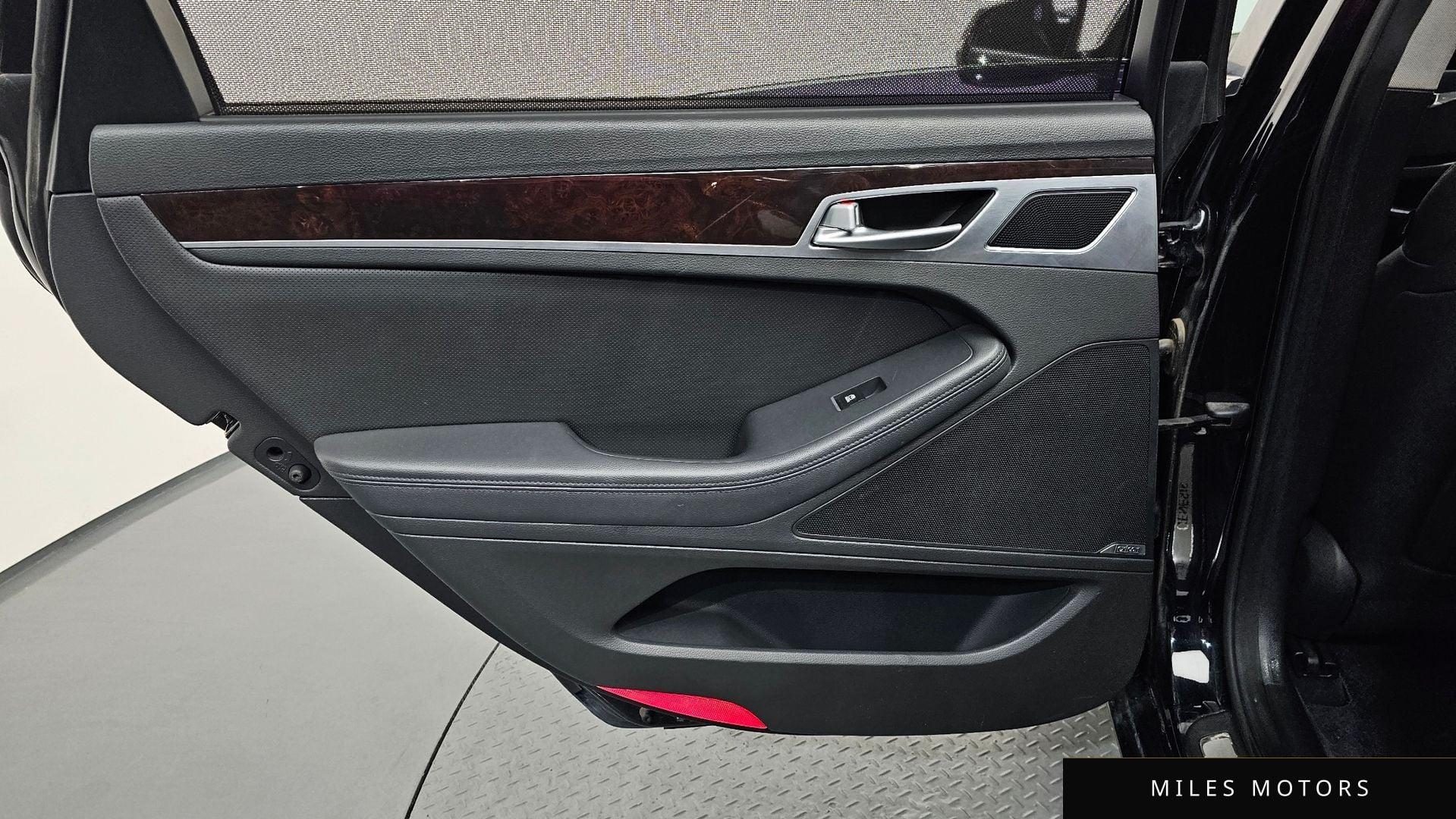 Hyundai Genesis 2015 — миниатюра 15