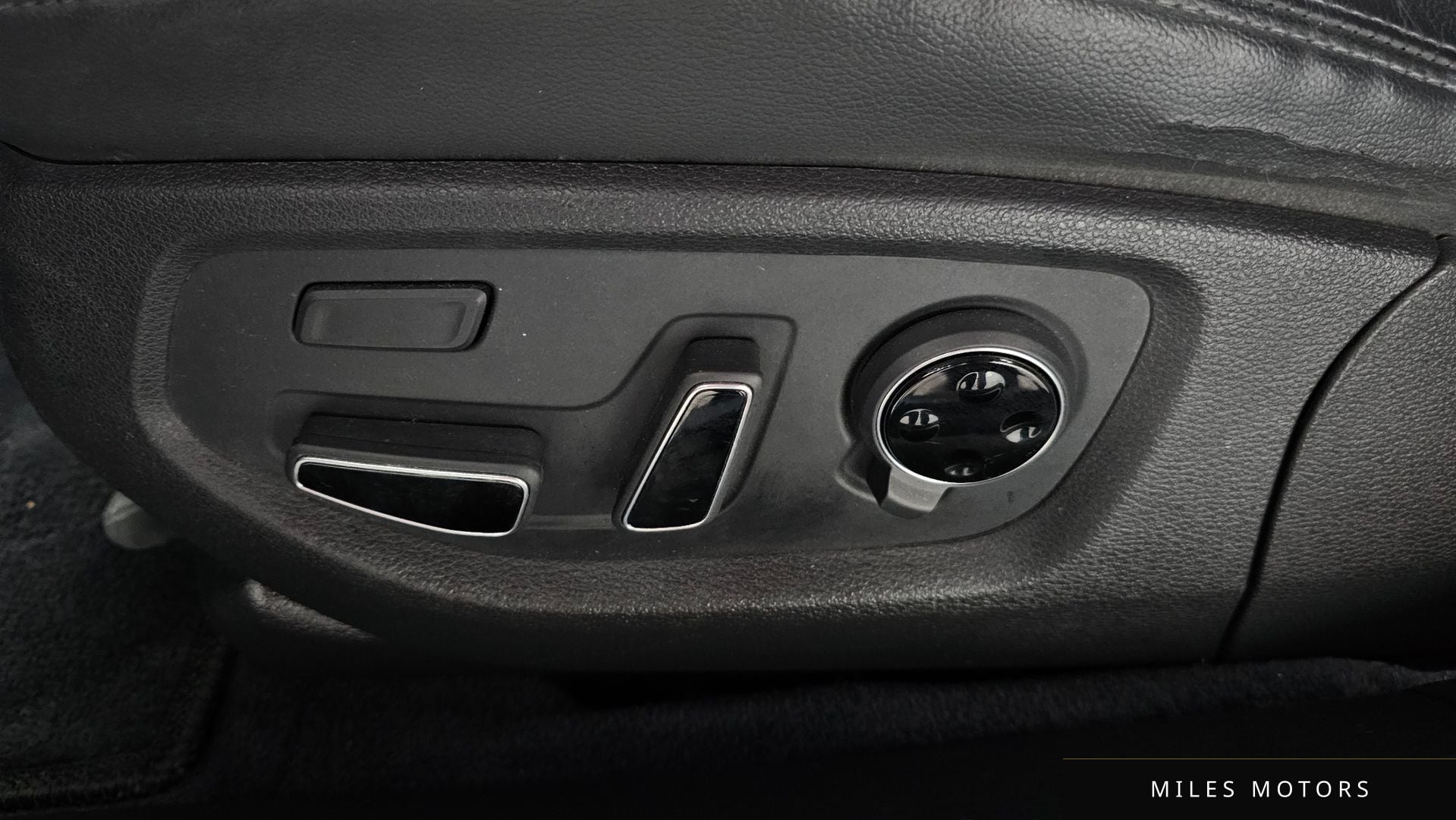 Hyundai Genesis 2015 — миниатюра 31