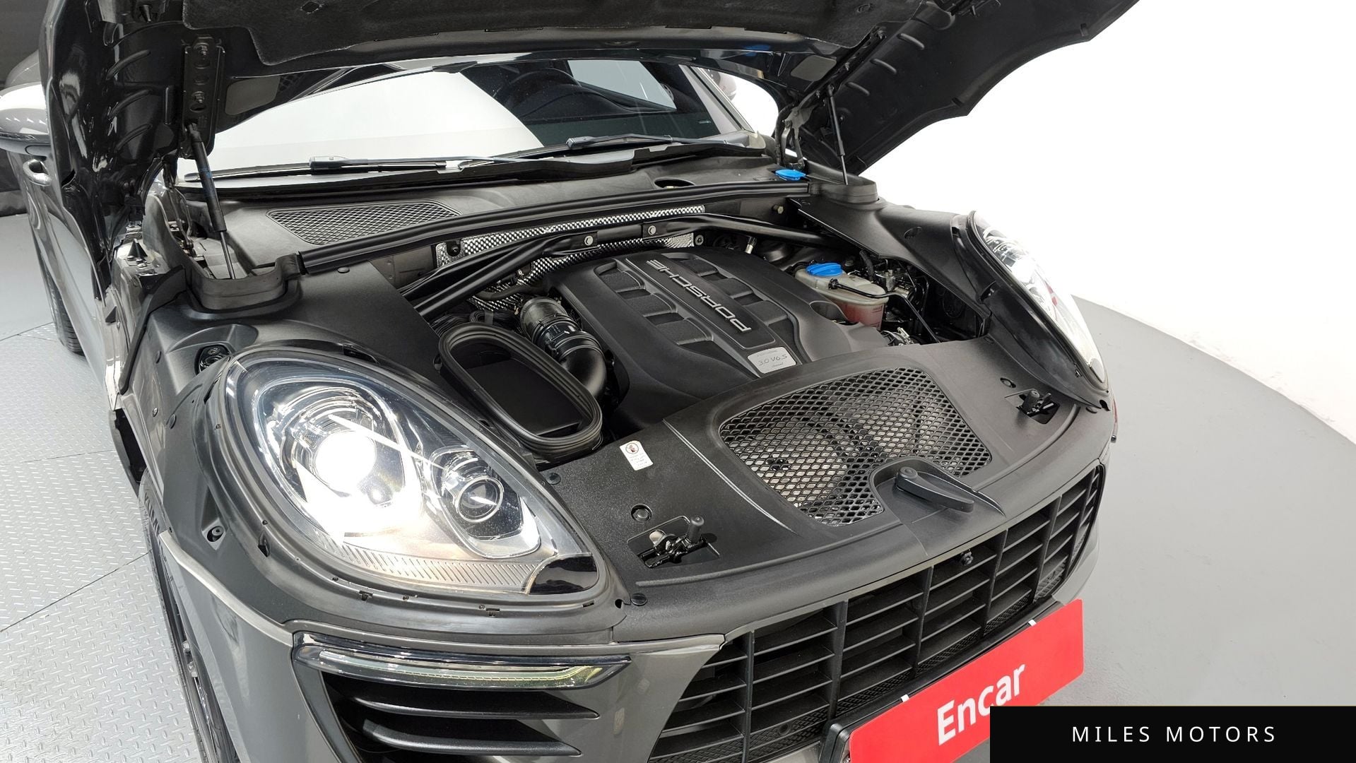 Porsche Macan 2016 — миниатюра 6