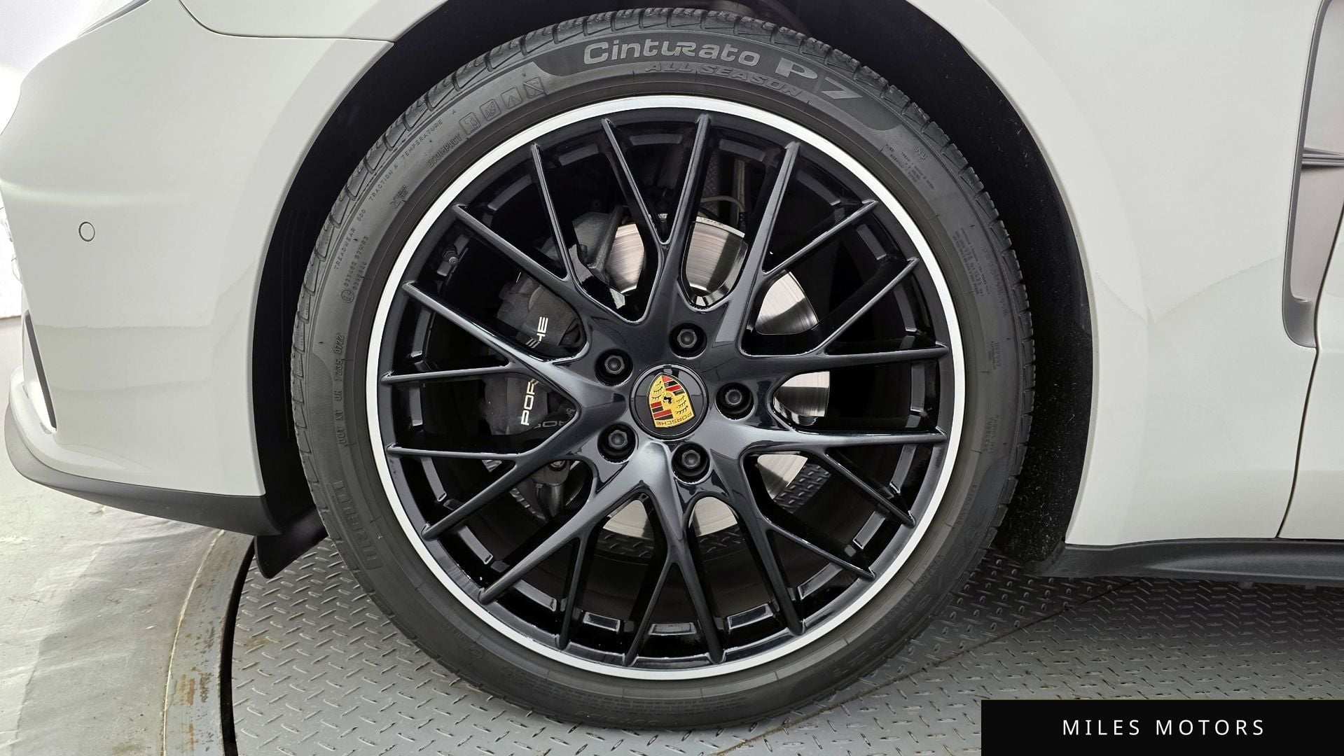 Porsche Panamera 2022 — миниатюра 5