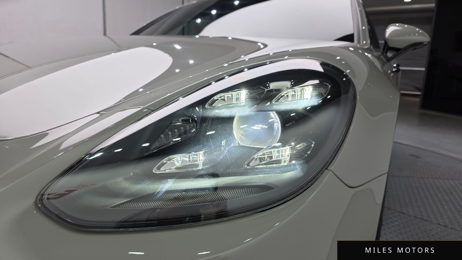 Porsche Panamera 2022 — миниатюра 8