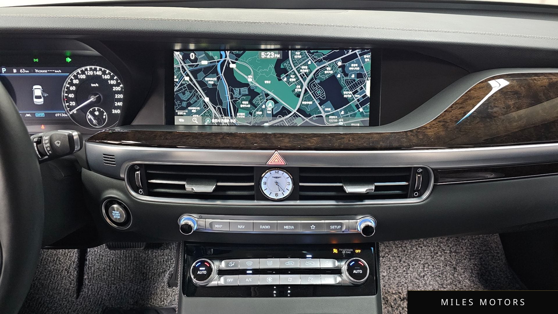 Genesis G90 2019 — миниатюра 20