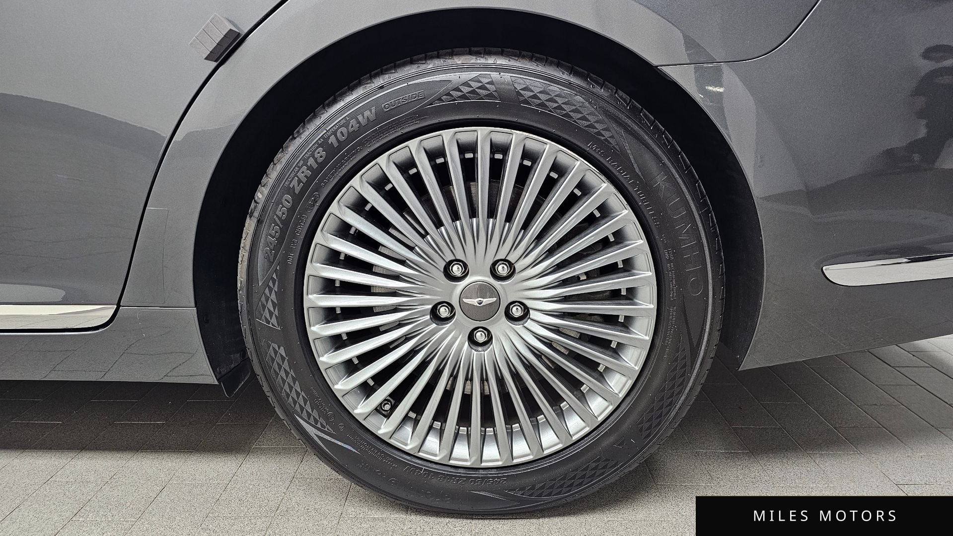 Genesis G90 2019 — миниатюра 7