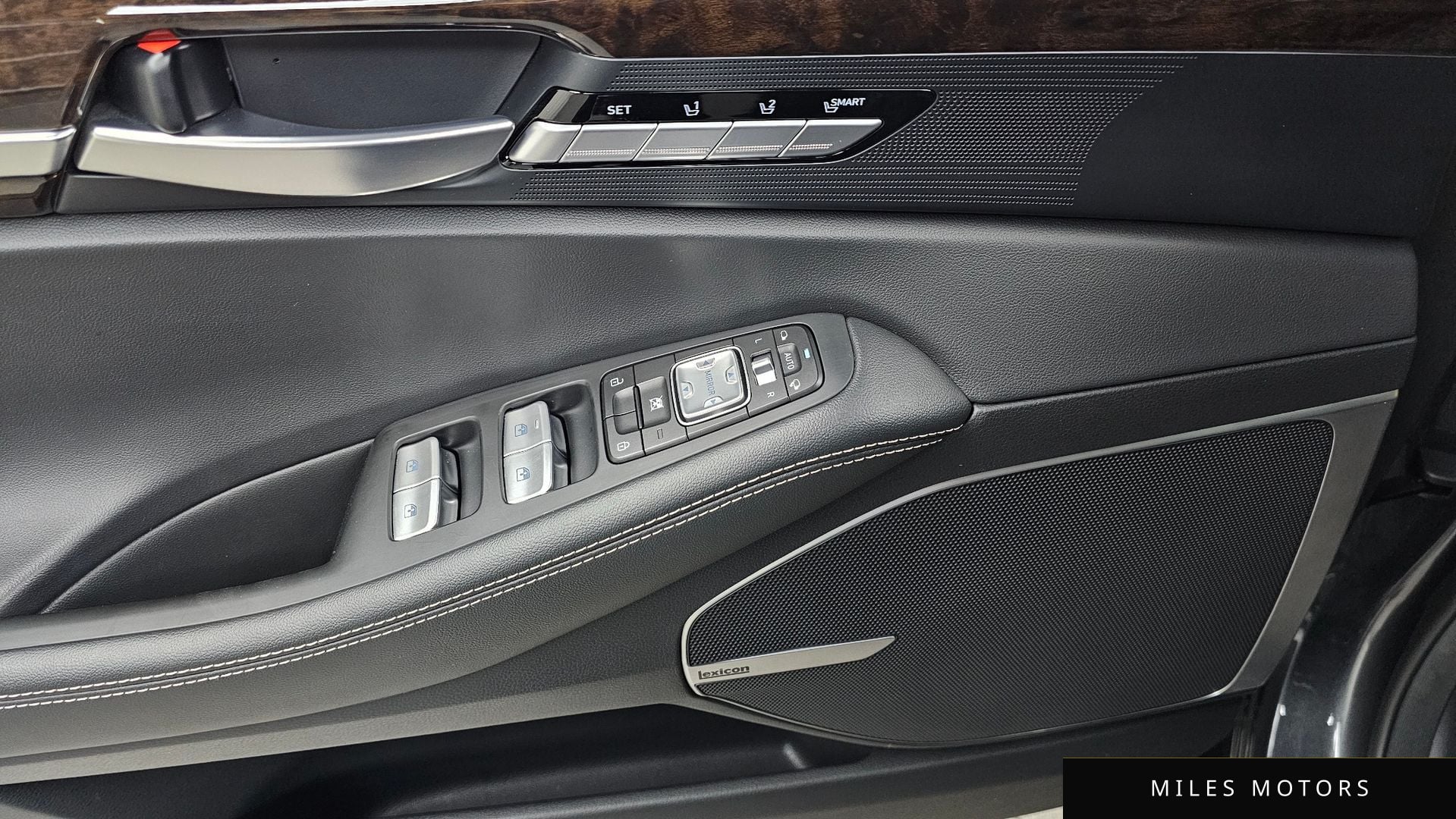 Genesis G90 2019 — миниатюра 29