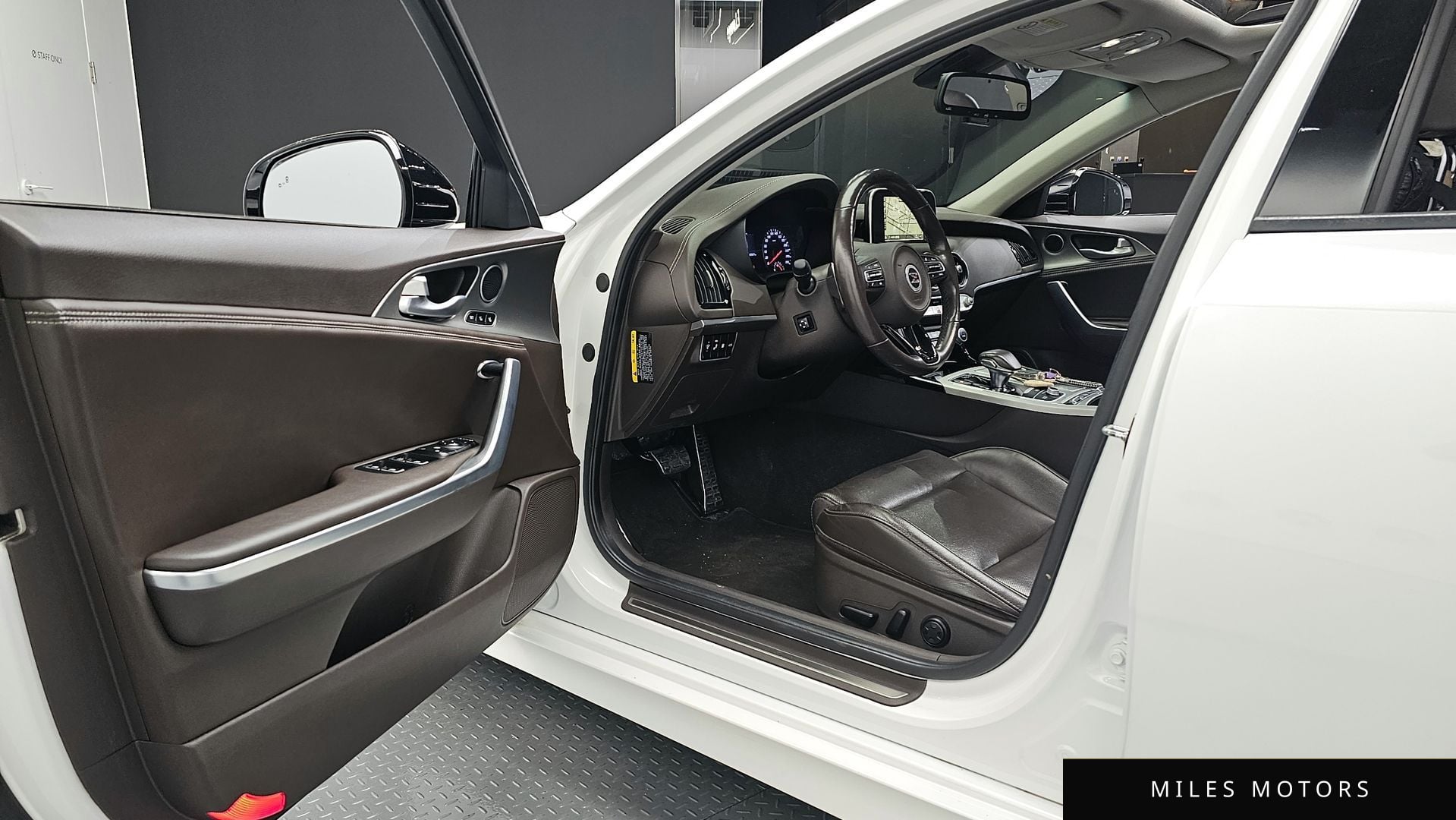 Kia Stinger 2018 — миниатюра 13