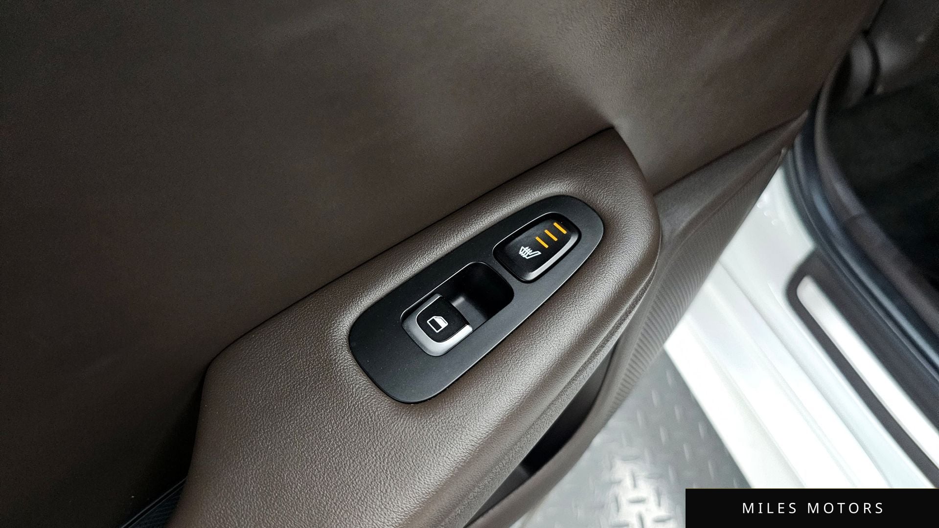 Kia Stinger 2018 — миниатюра 23
