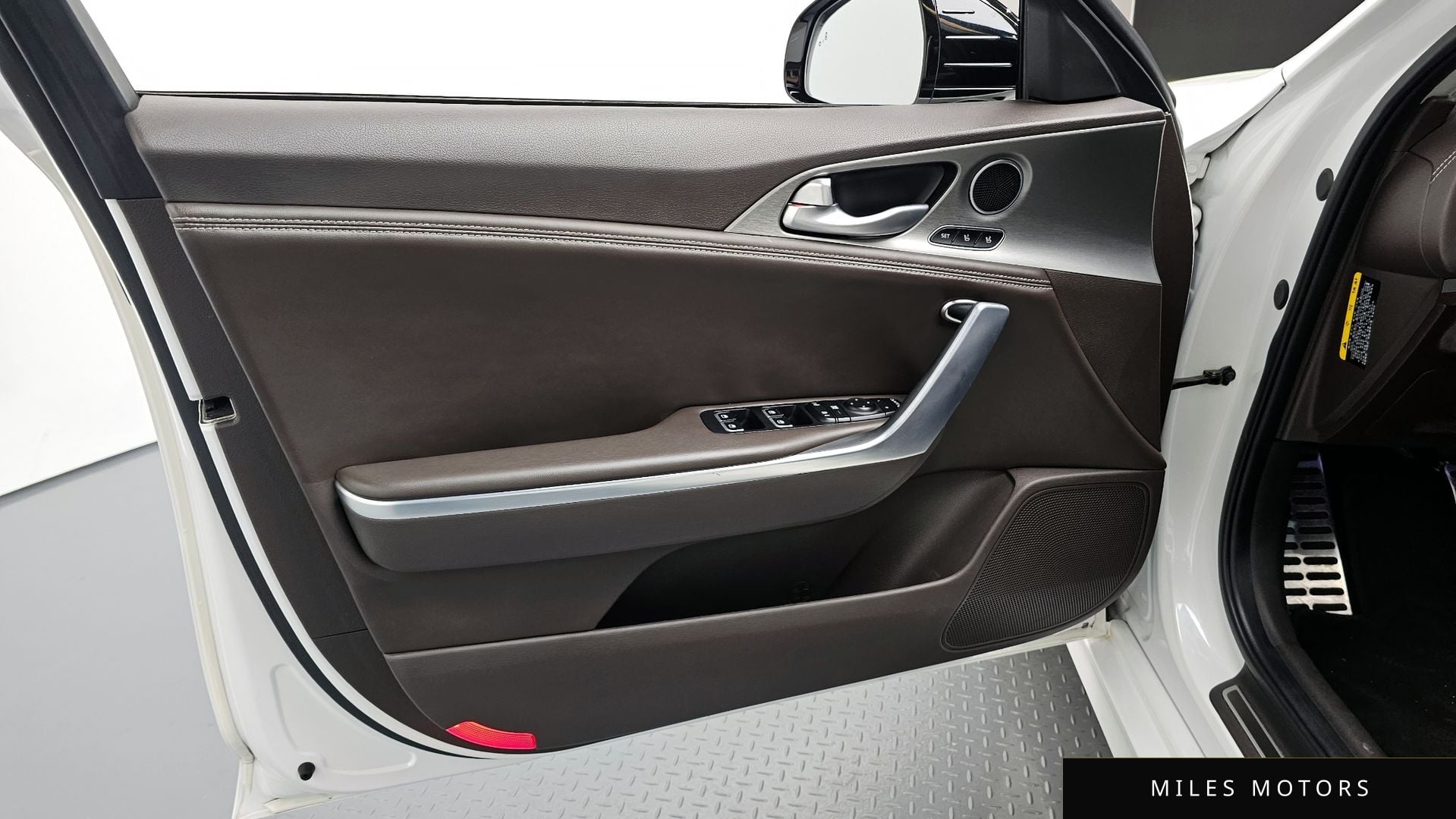 Kia Stinger 2018 — миниатюра 14
