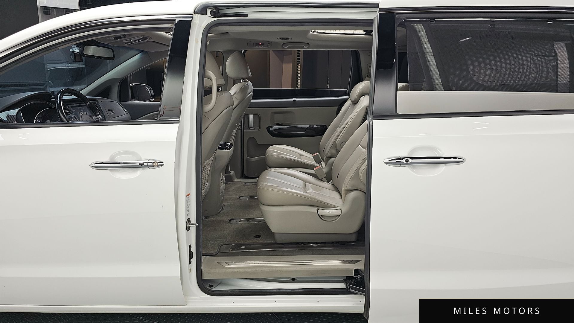 Kia Canival 2018 — миниатюра 18
