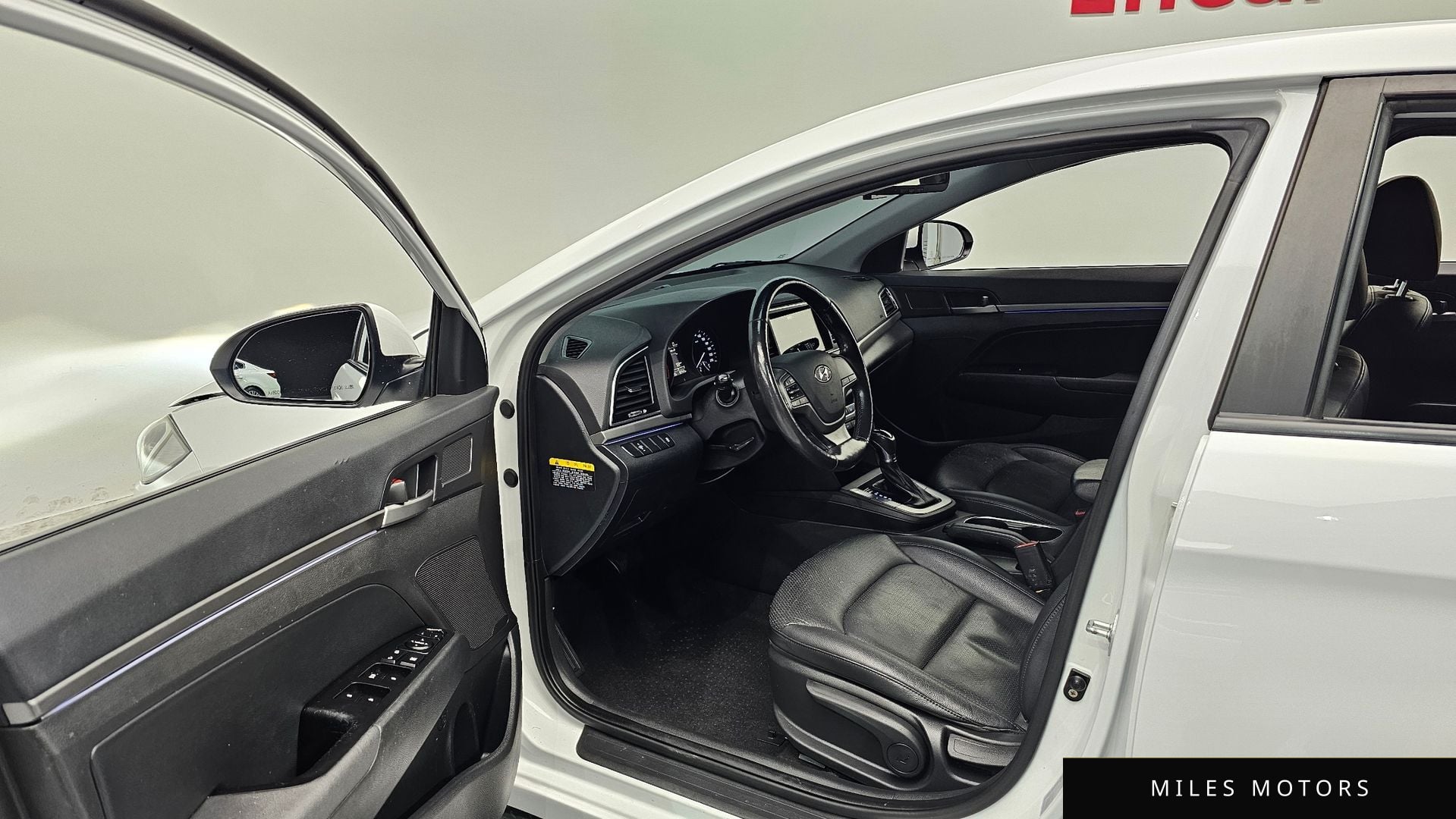 Hyundai AVANTE 2018 — миниатюра 10