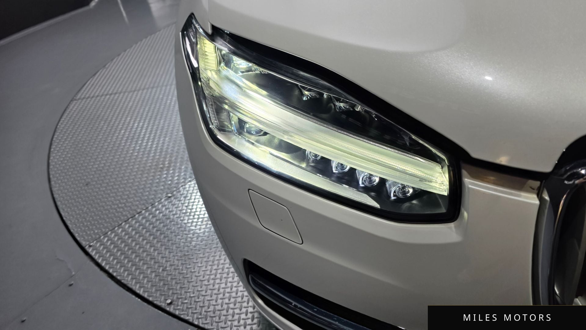 Volvo XC90 2018 — миниатюра 8