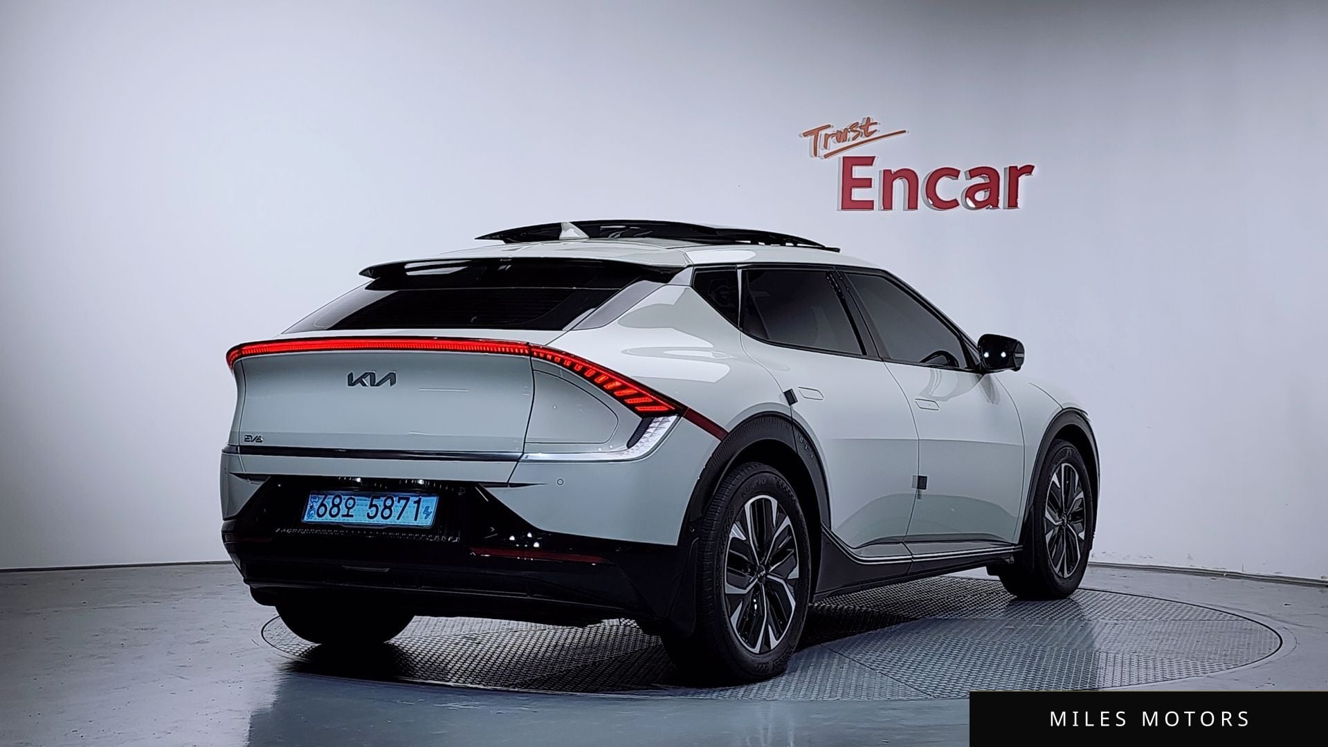 Kia EV6 2022 — миниатюра 2