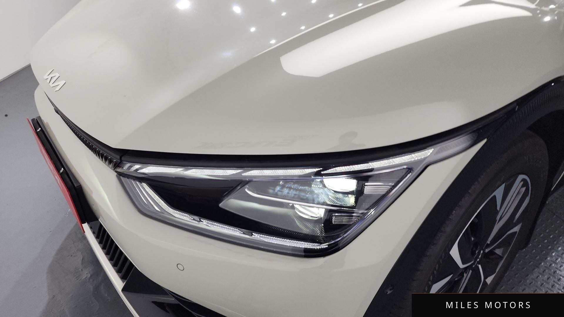 Kia EV6 2022 — миниатюра 8