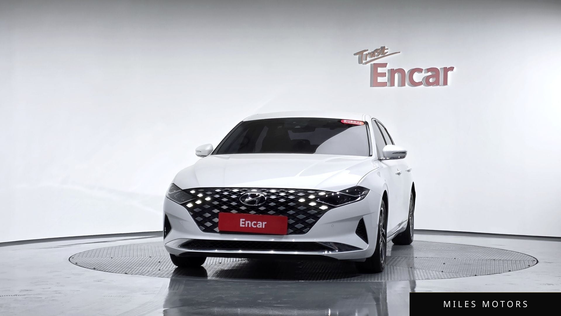 Hyundai Grandeur 2021 — миниатюра 2