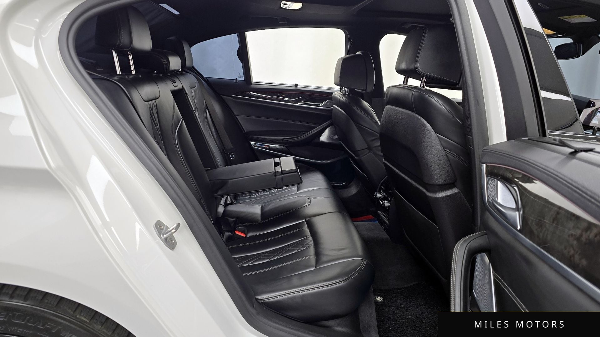 BMW 5 Series (G30) 2018 — миниатюра 12