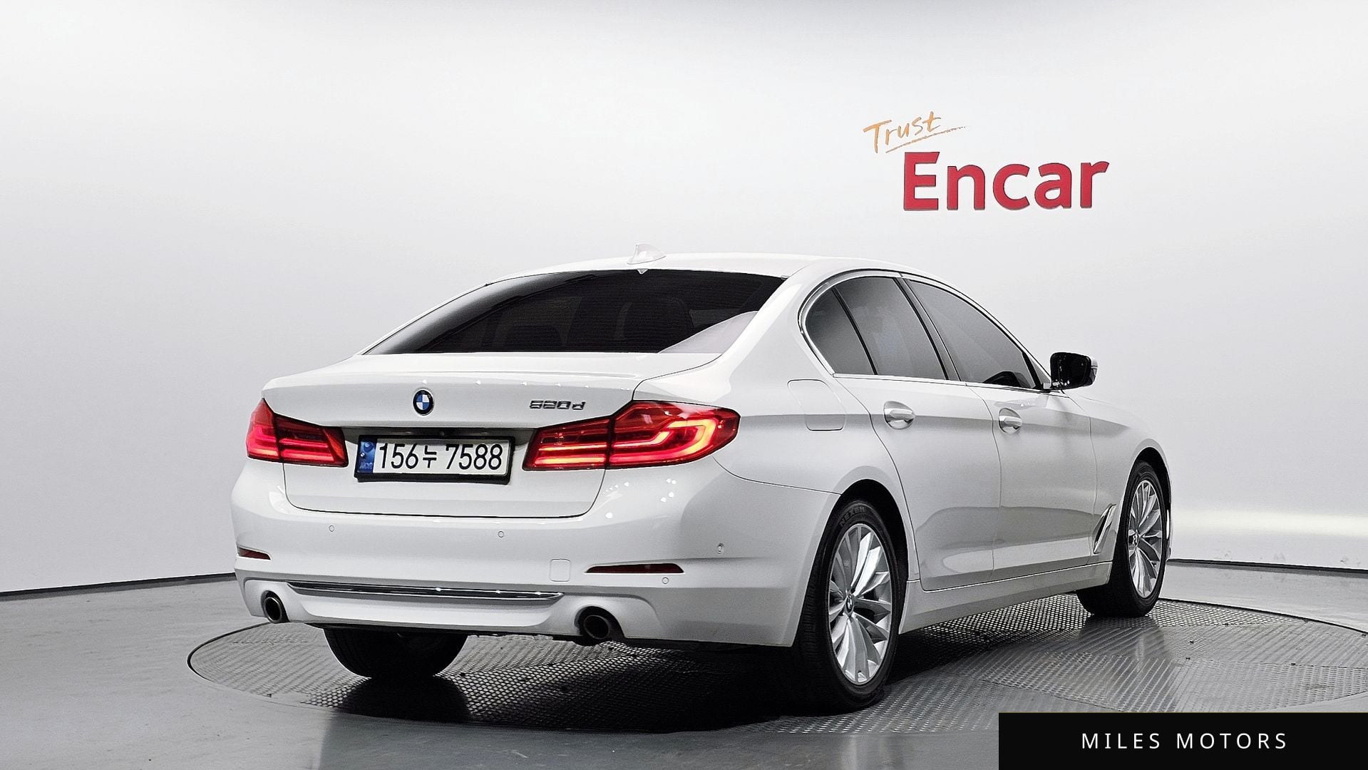 BMW 5 Series (G30) 2020 — фото 1 из 12