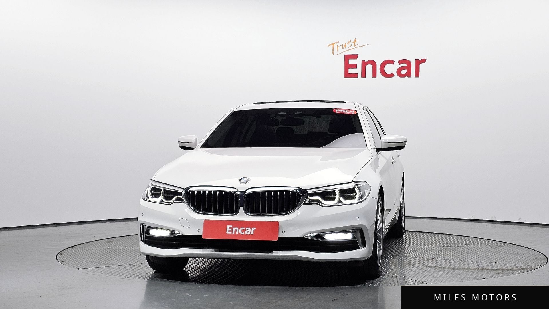 BMW 5 Series (G30) 2020 — миниатюра 2