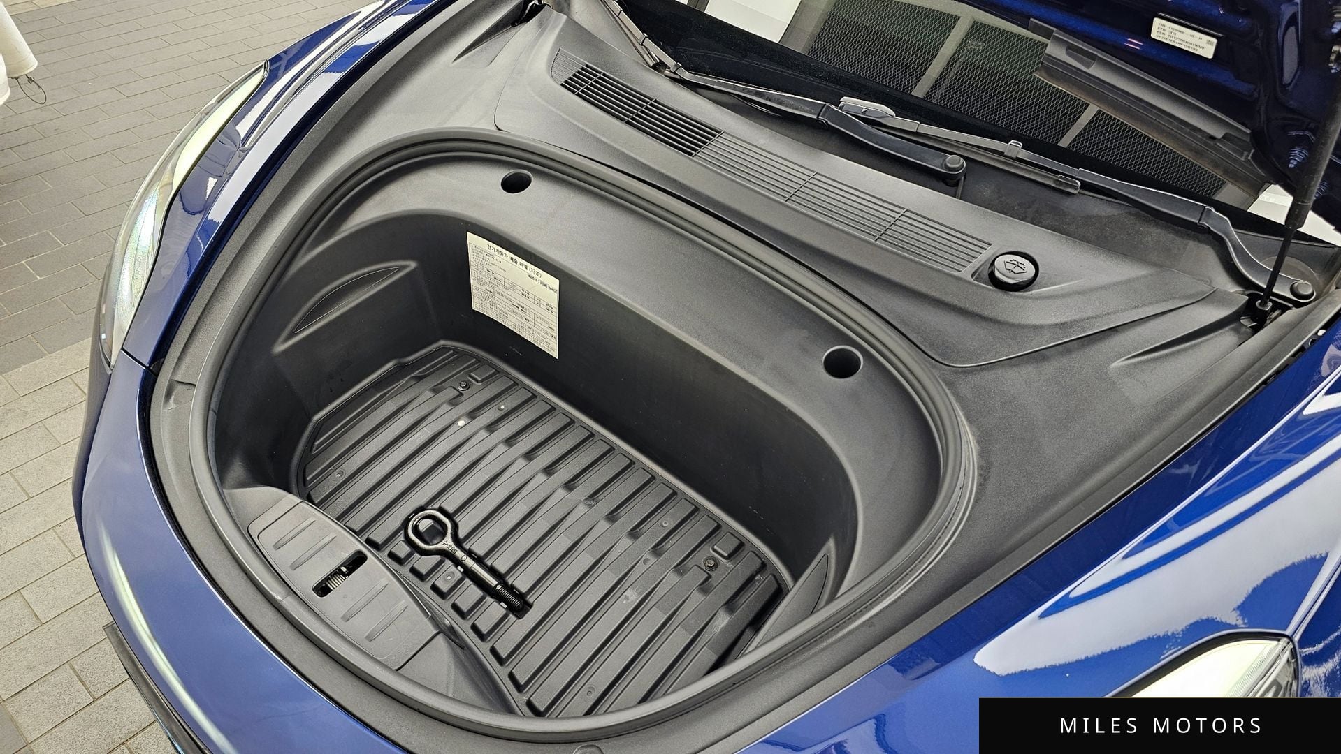 Tesla Model 3 2022 — миниатюра 6