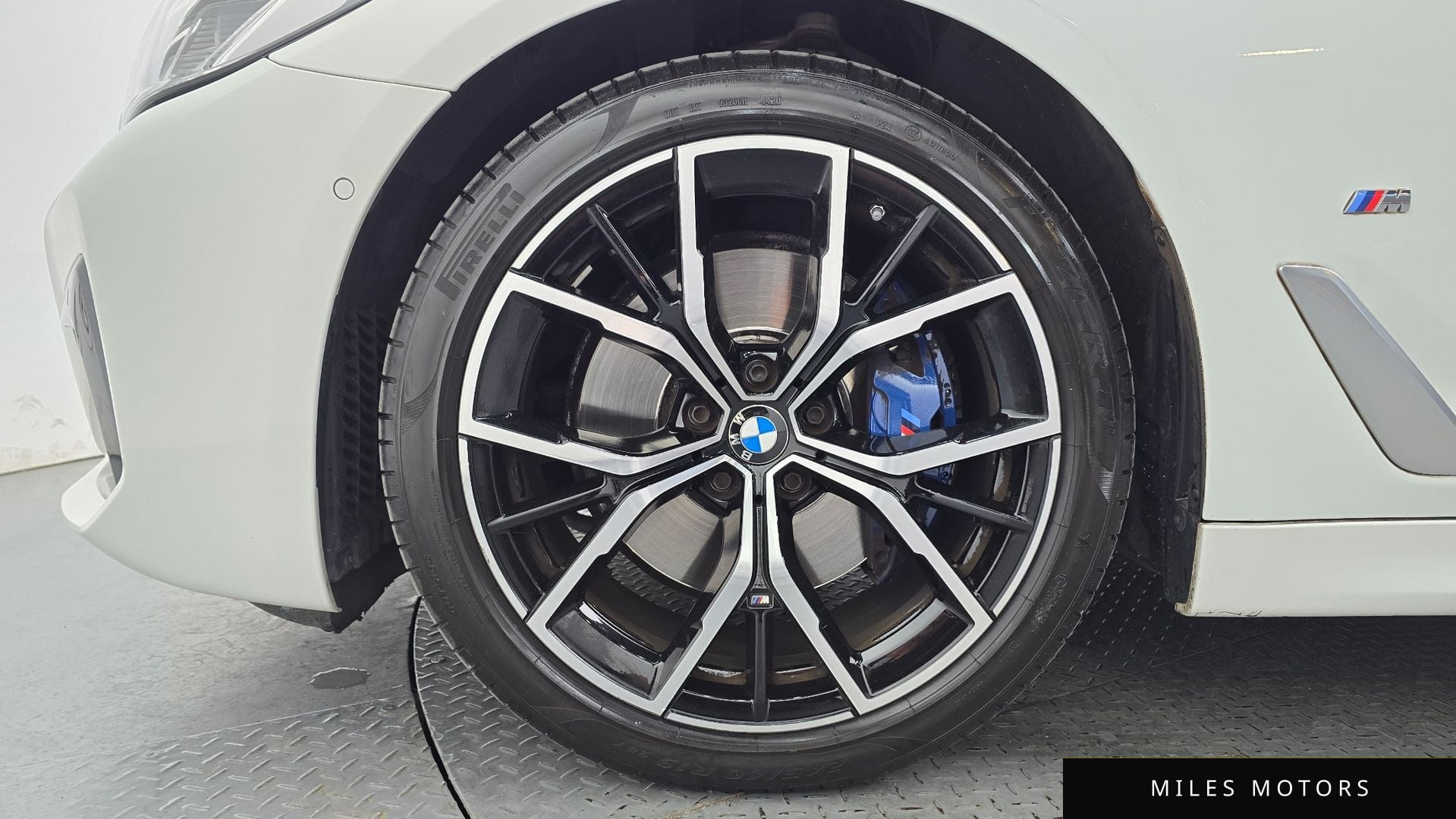 BMW 5 Series (G30) 2021 — миниатюра 4