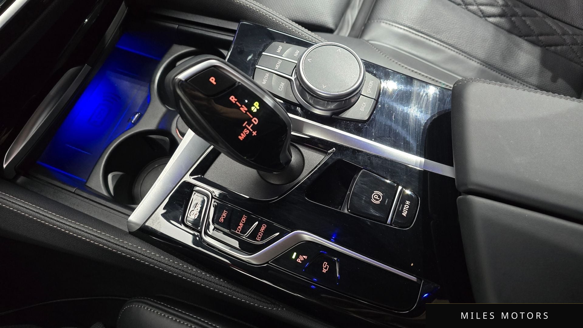 BMW 5 Series (G30) 2021 — миниатюра 11
