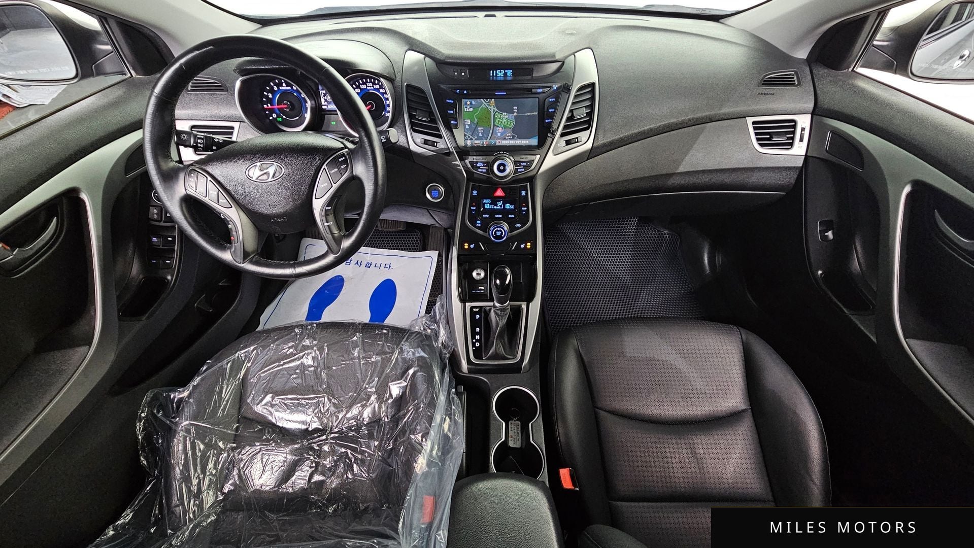 Hyundai AVANTE 2014 — миниатюра 10