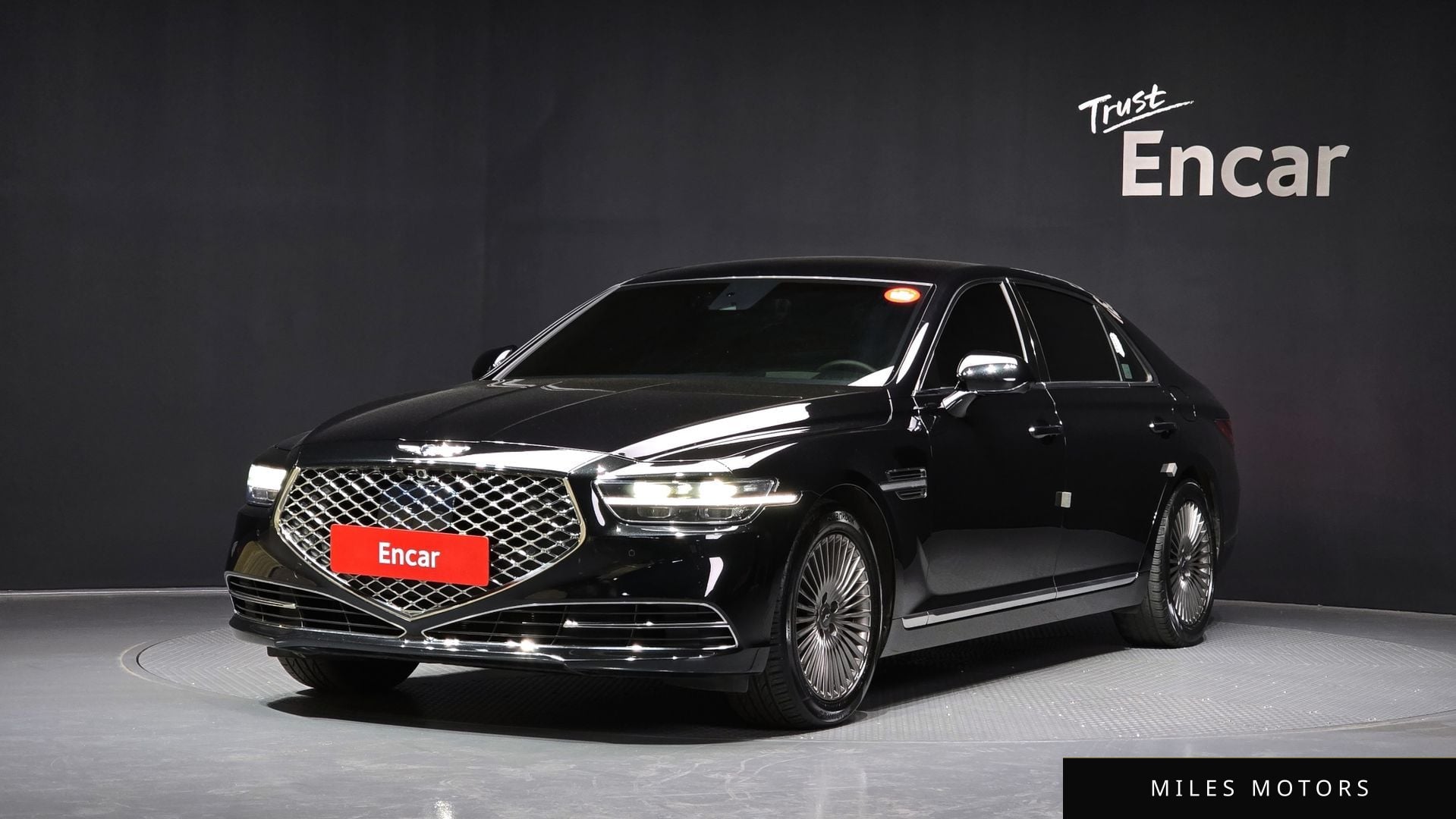 Genesis G90 2021 — фото 1 из 12
