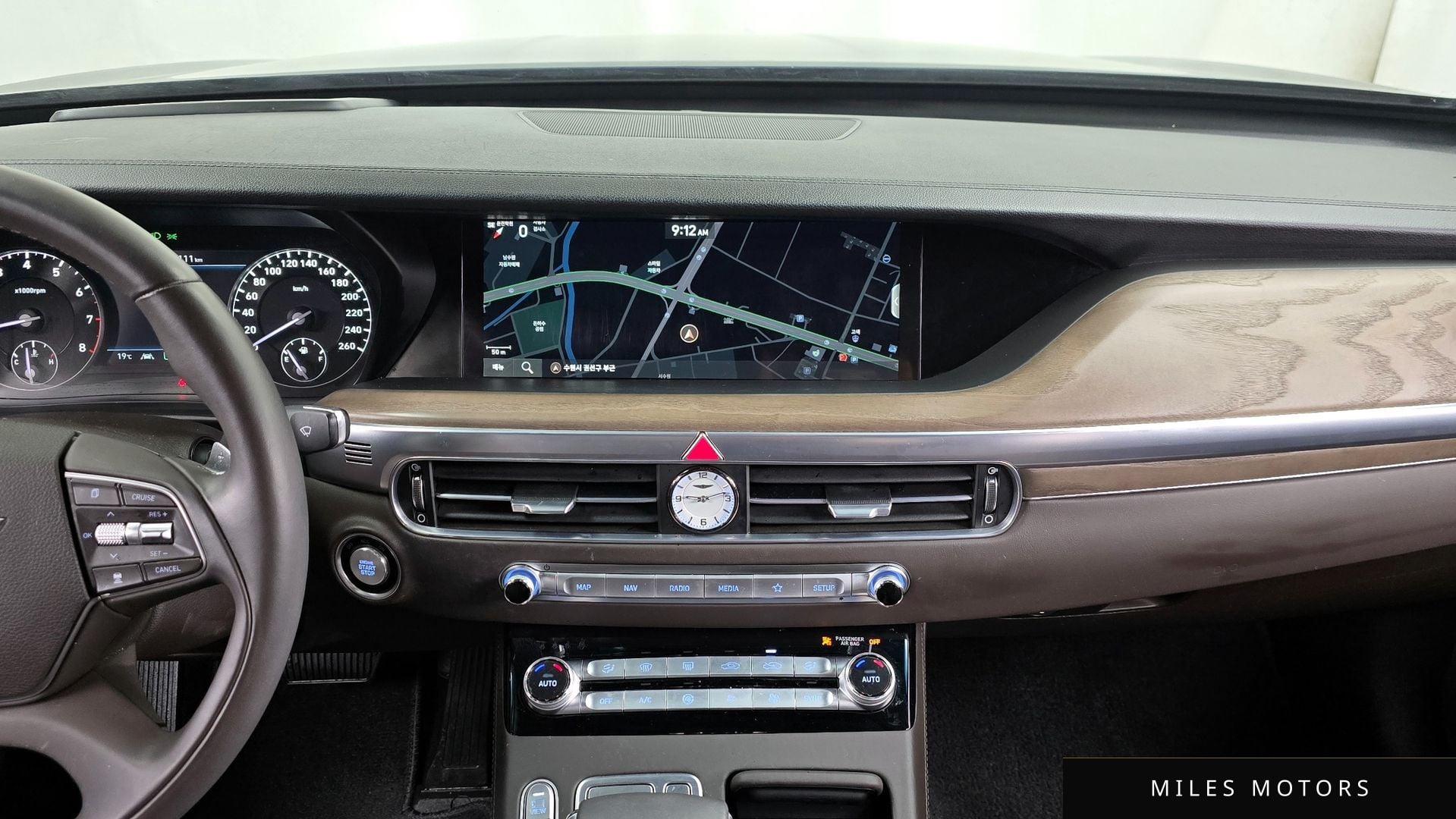 Genesis G90 2021 — миниатюра 12