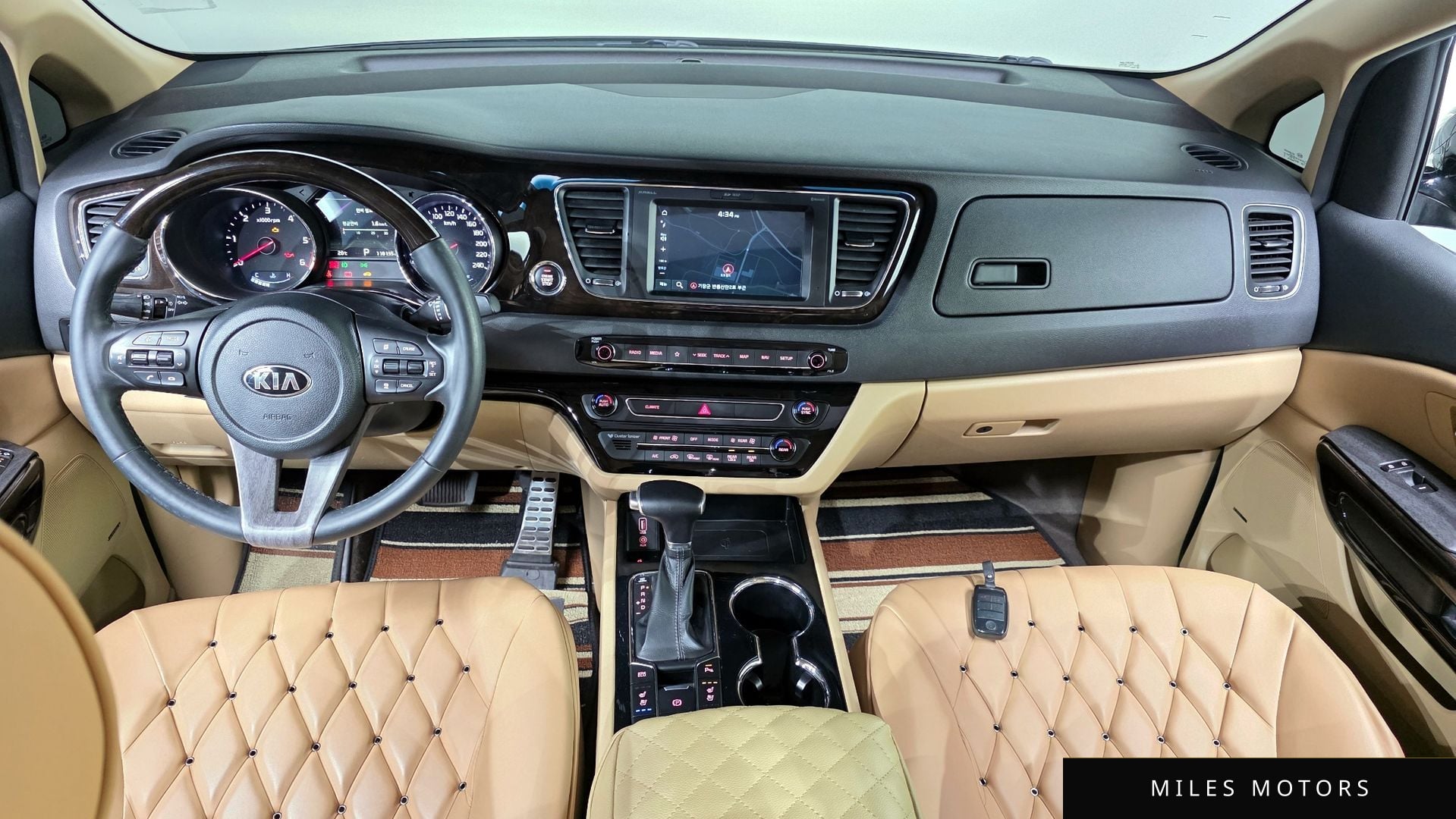 Kia Canival 2019 — миниатюра 10