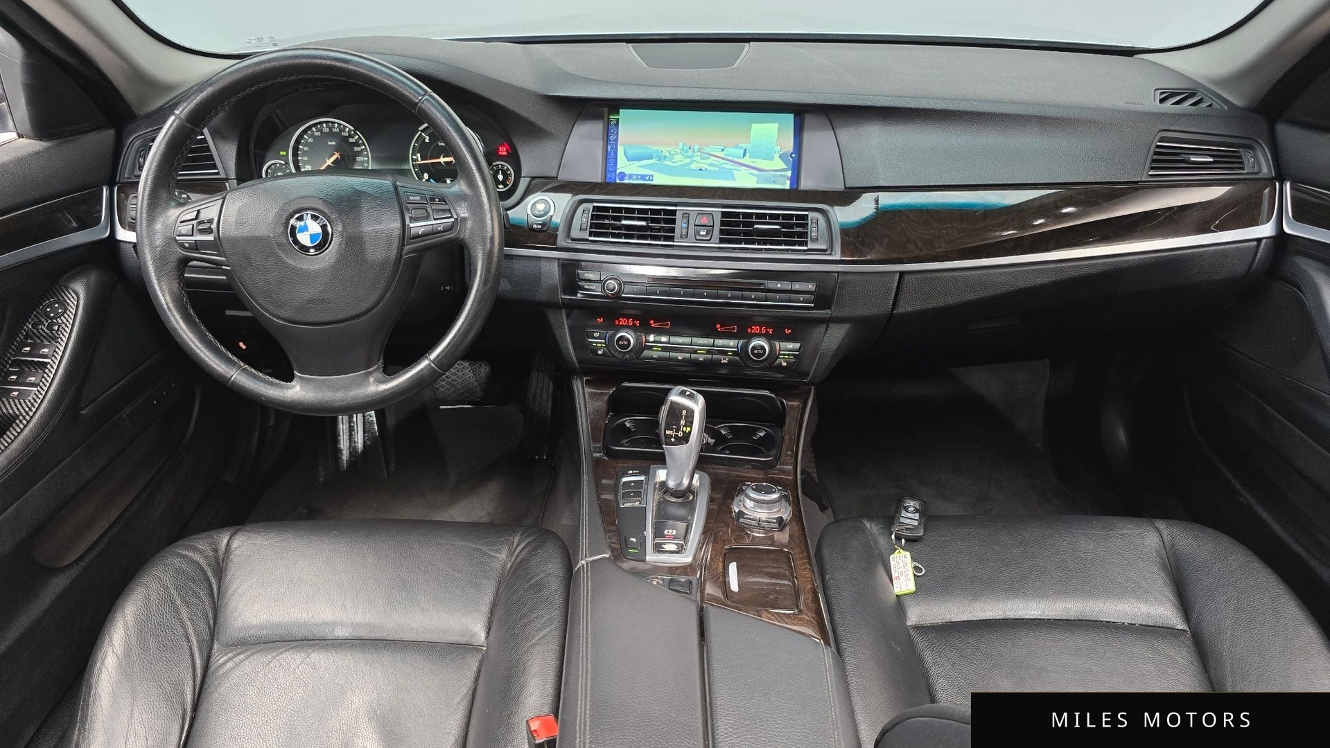 BMW 5 Series (F10) 2013 — миниатюра 7