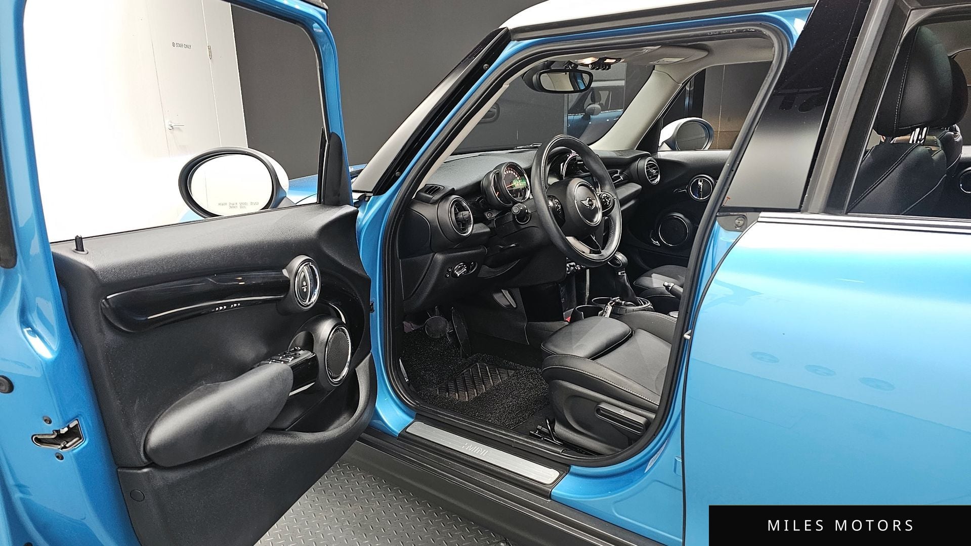 MINI Cooper D 2015 — миниатюра 10