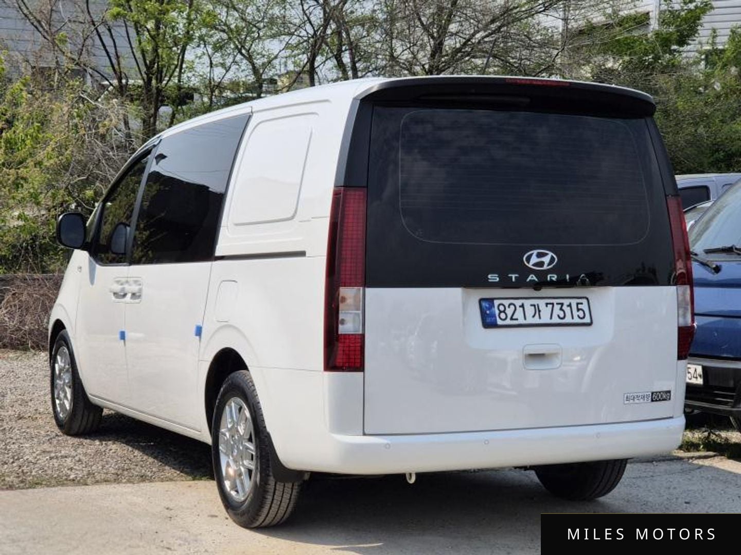 Hyundai Staria 2023 — миниатюра 3