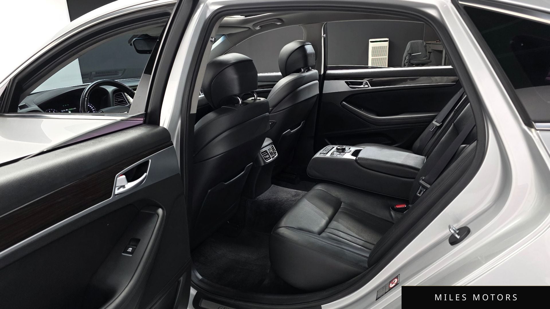 Genesis G80 2017 — миниатюра 12