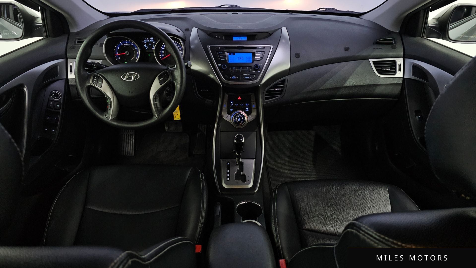 Hyundai AVANTE 2013 — миниатюра 10