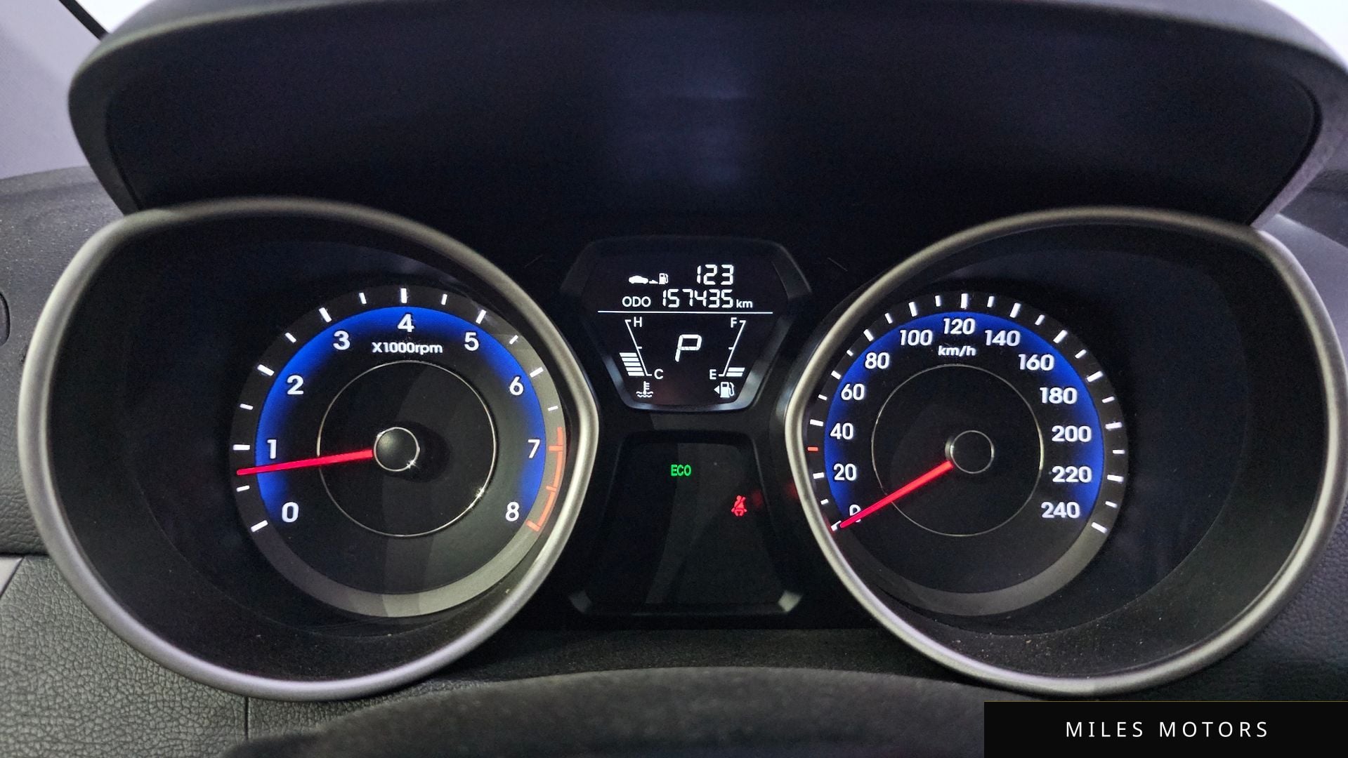 Hyundai AVANTE 2013 — миниатюра 11