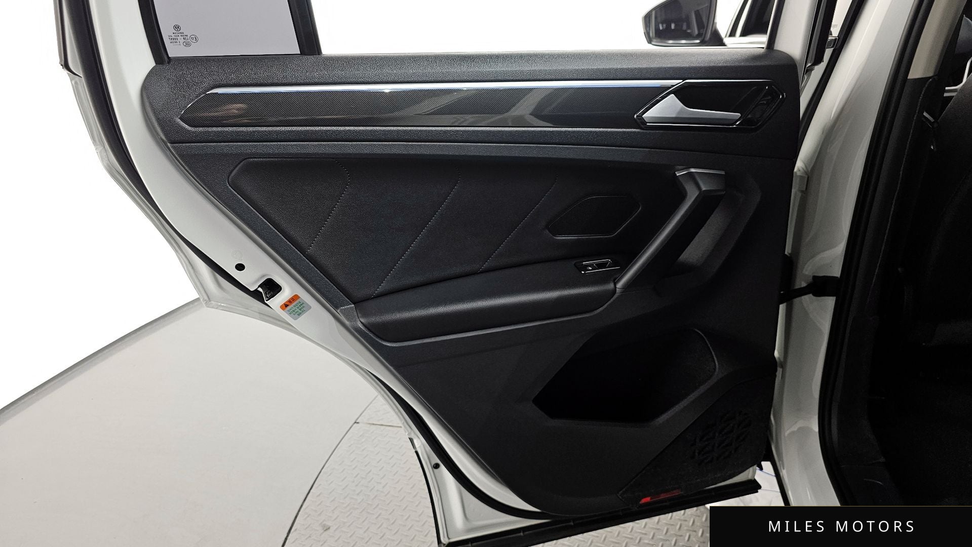 Volkswagen Tiguan 2022 — миниатюра 15