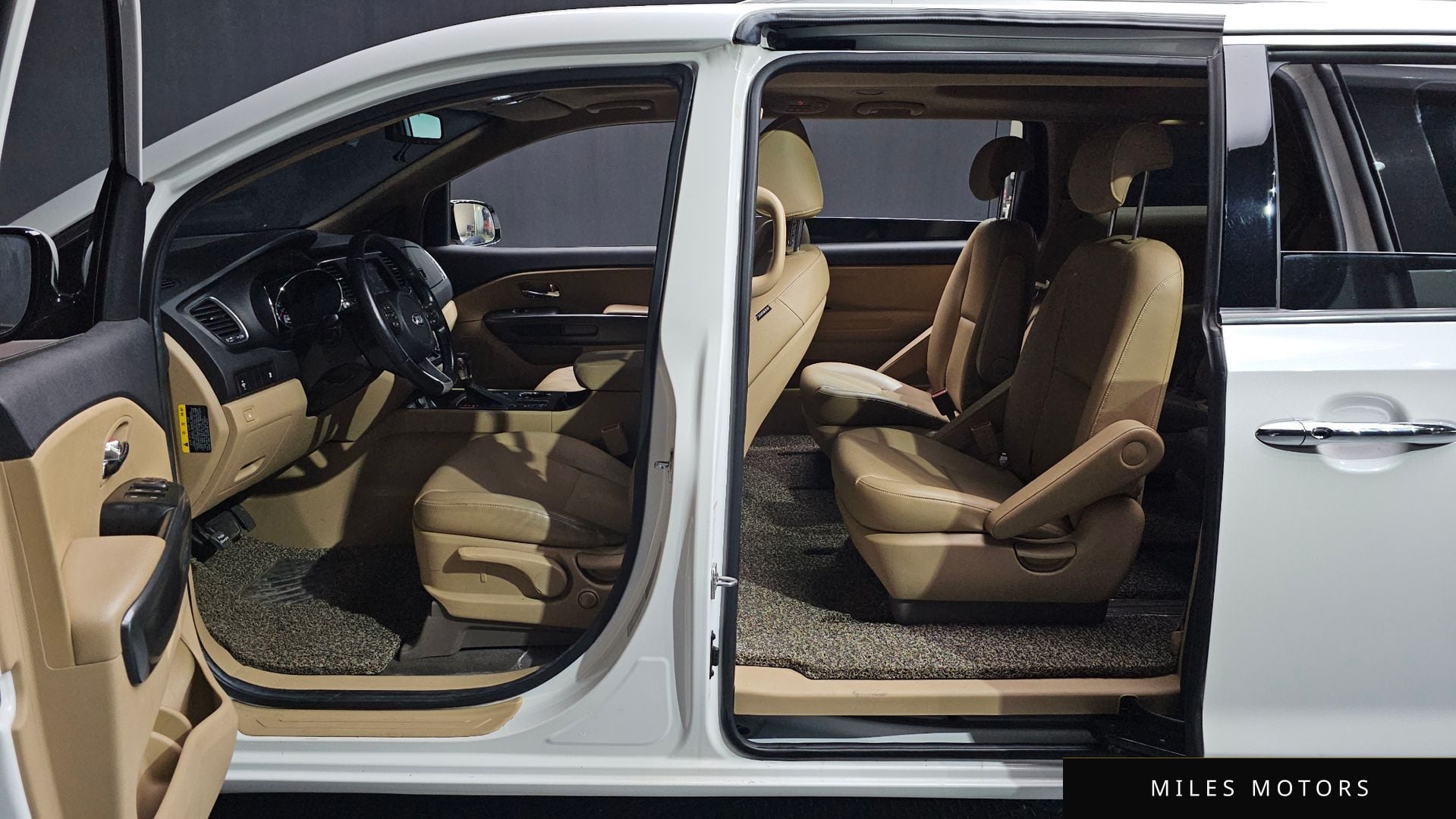 Kia Canival 2019 — миниатюра 27