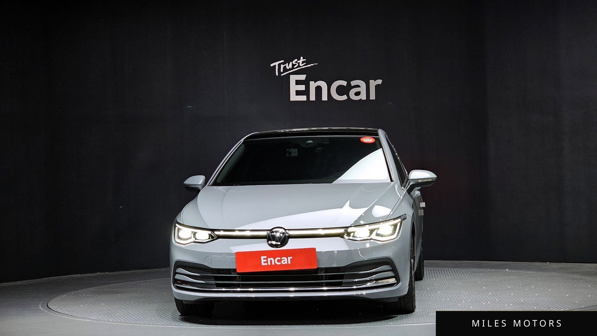 Volkswagen 골프 2023 — миниатюра 3