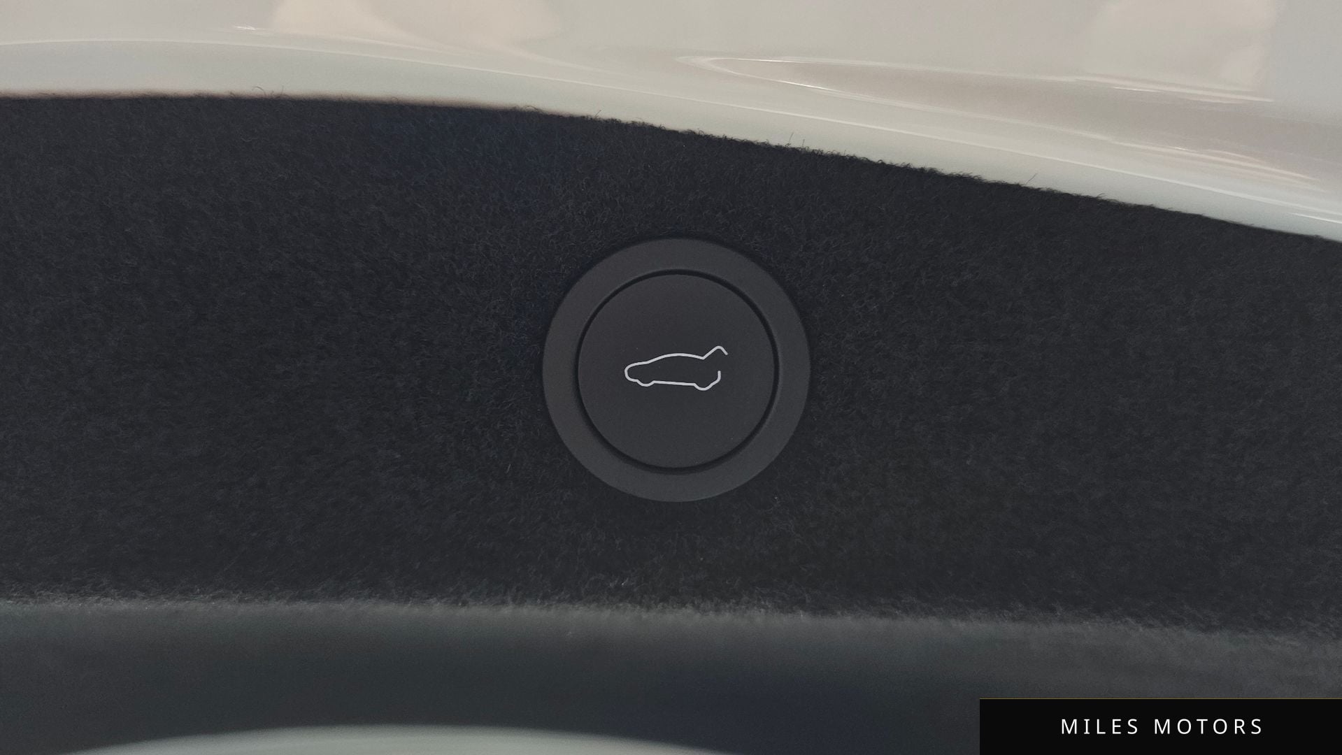 Tesla 모델 3 2025 — миниатюра 20