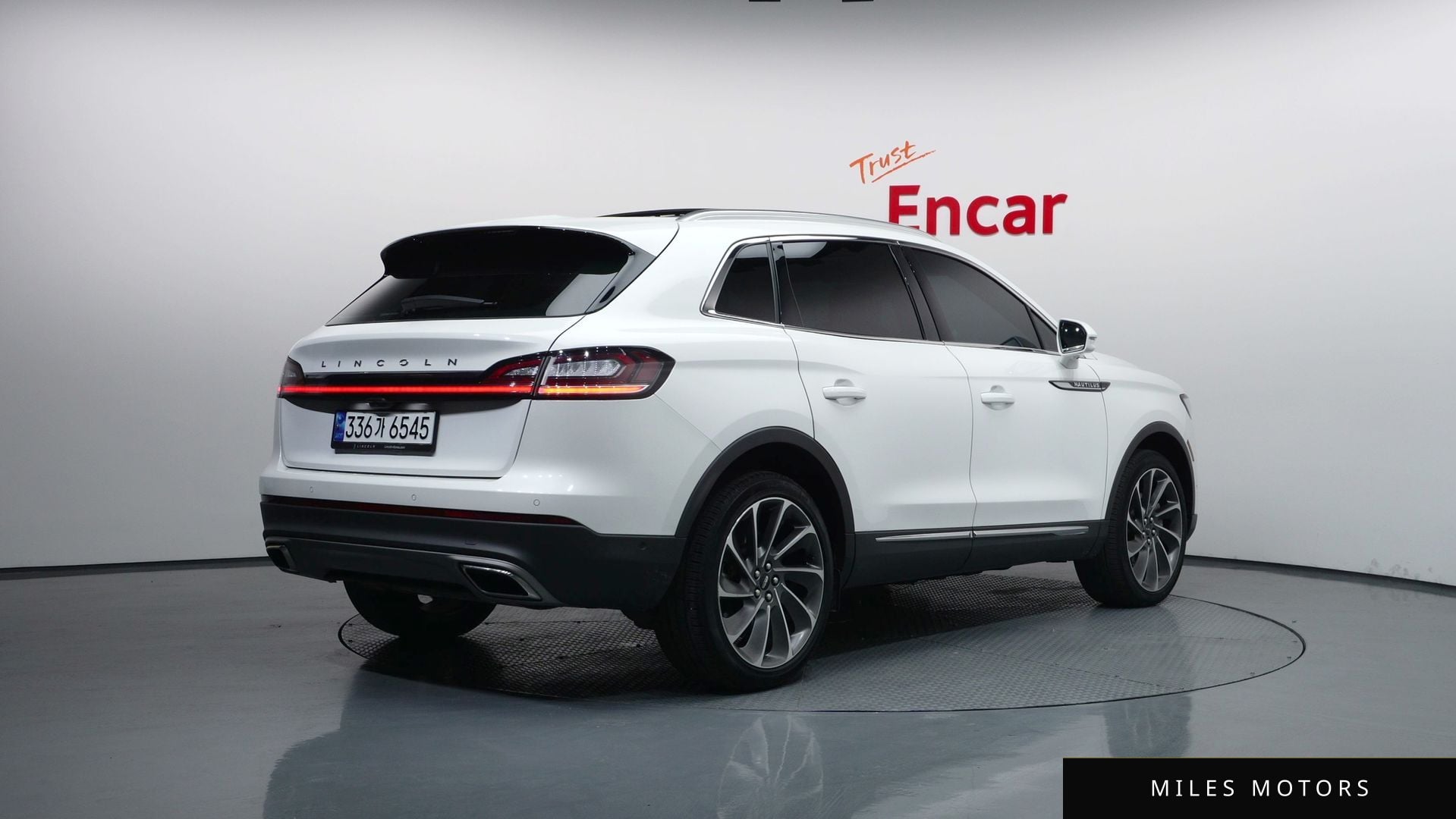 Lincoln Nautilus 2023 — миниатюра 2