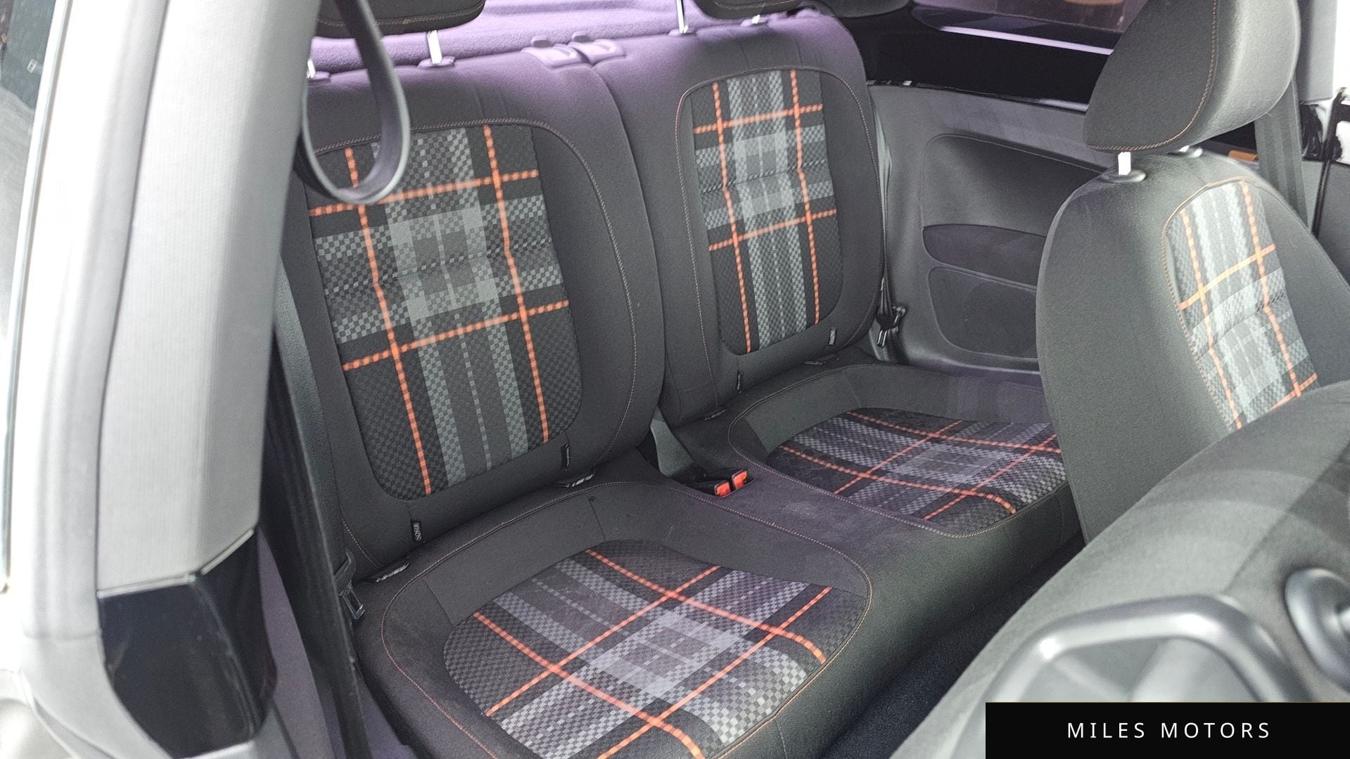 Volkswagen Beetle 2015 — миниатюра 12